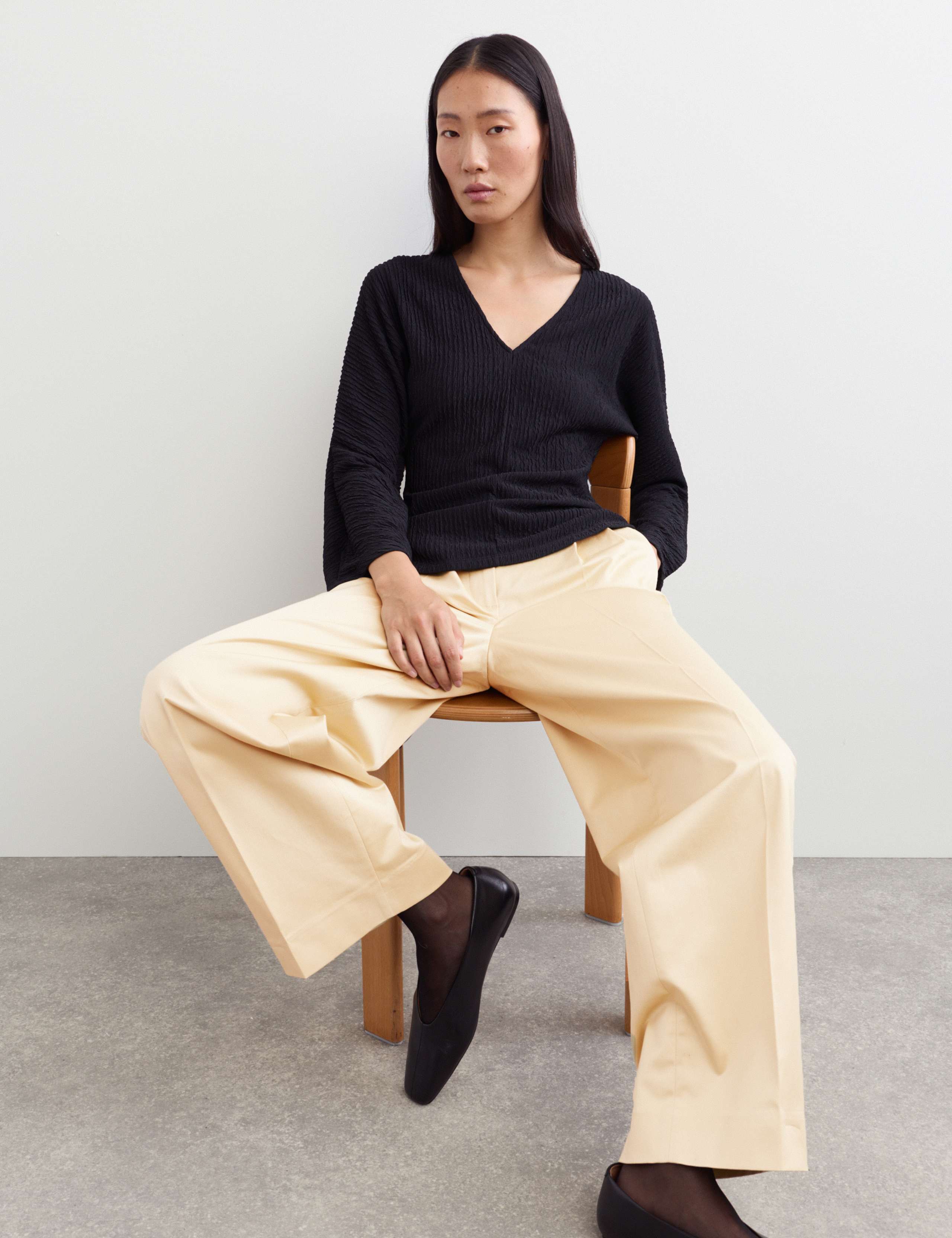 Cotton Rich Pleat Front Cropped Trousers 4 of 6