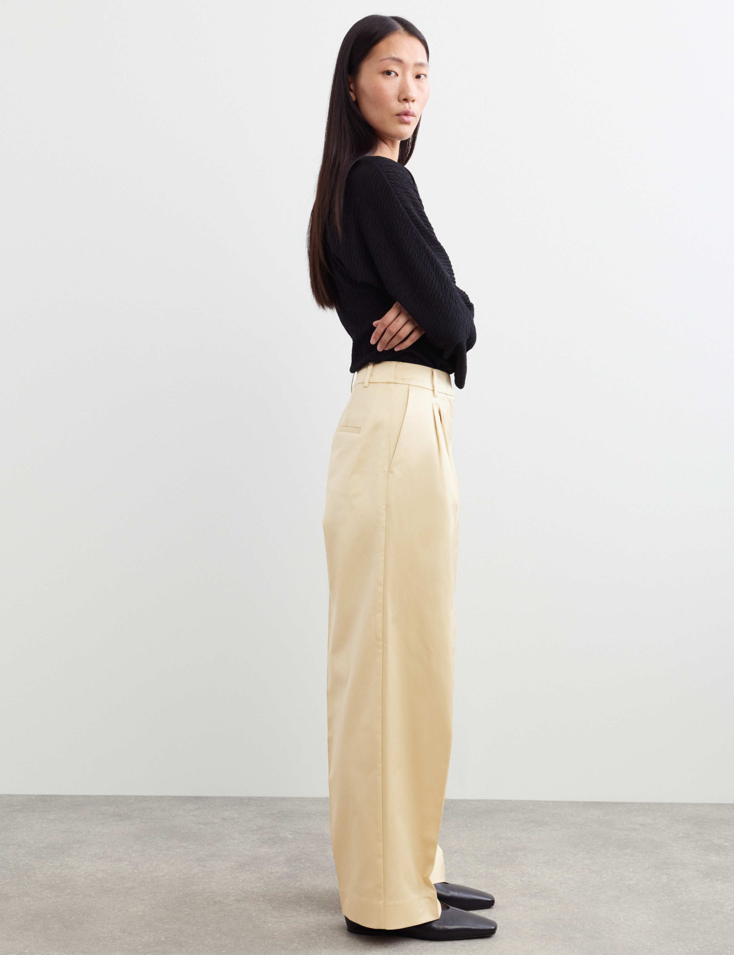 Cotton Rich Pleat Front Cropped Trousers 5 of 6