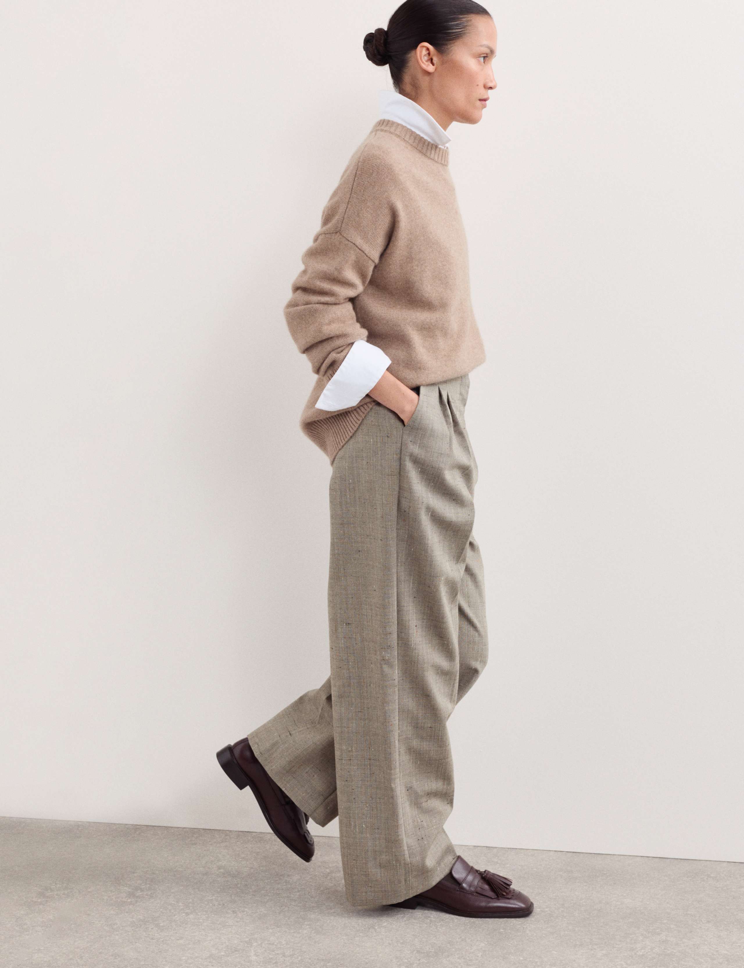 Italian Wool Rich Pleat Front Wide Leg Trousers 6 of 8
