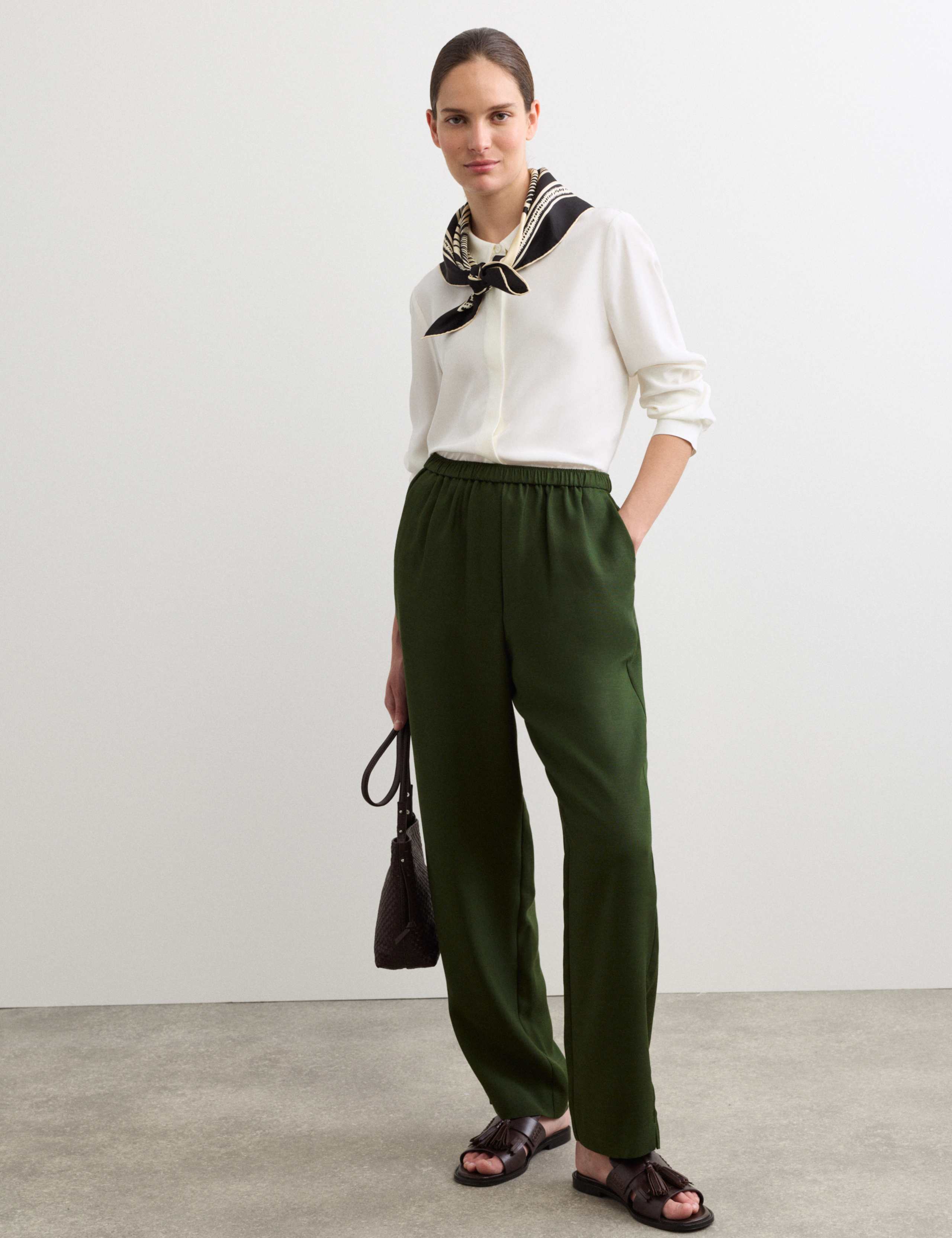 Lyocell Rich Elasticated Waist Tapered Trousers 4 of 5