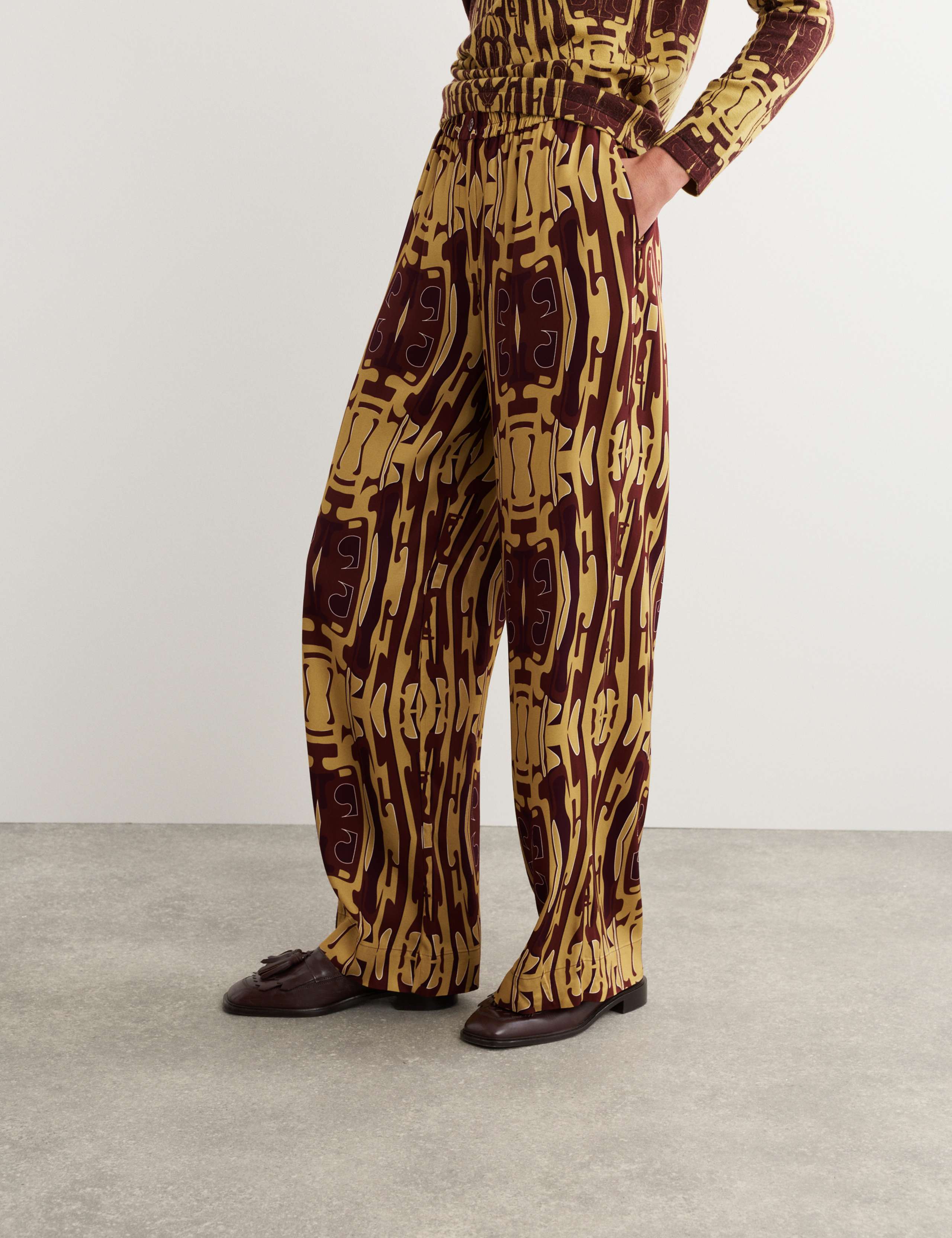 Straight Leg Trousers 3 of 7