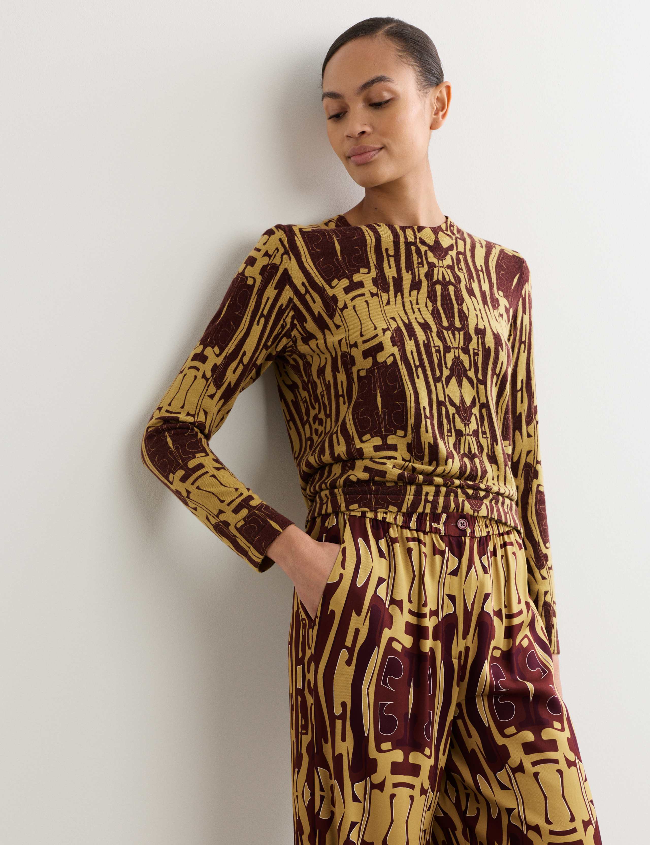 Straight Leg Trousers 4 of 7