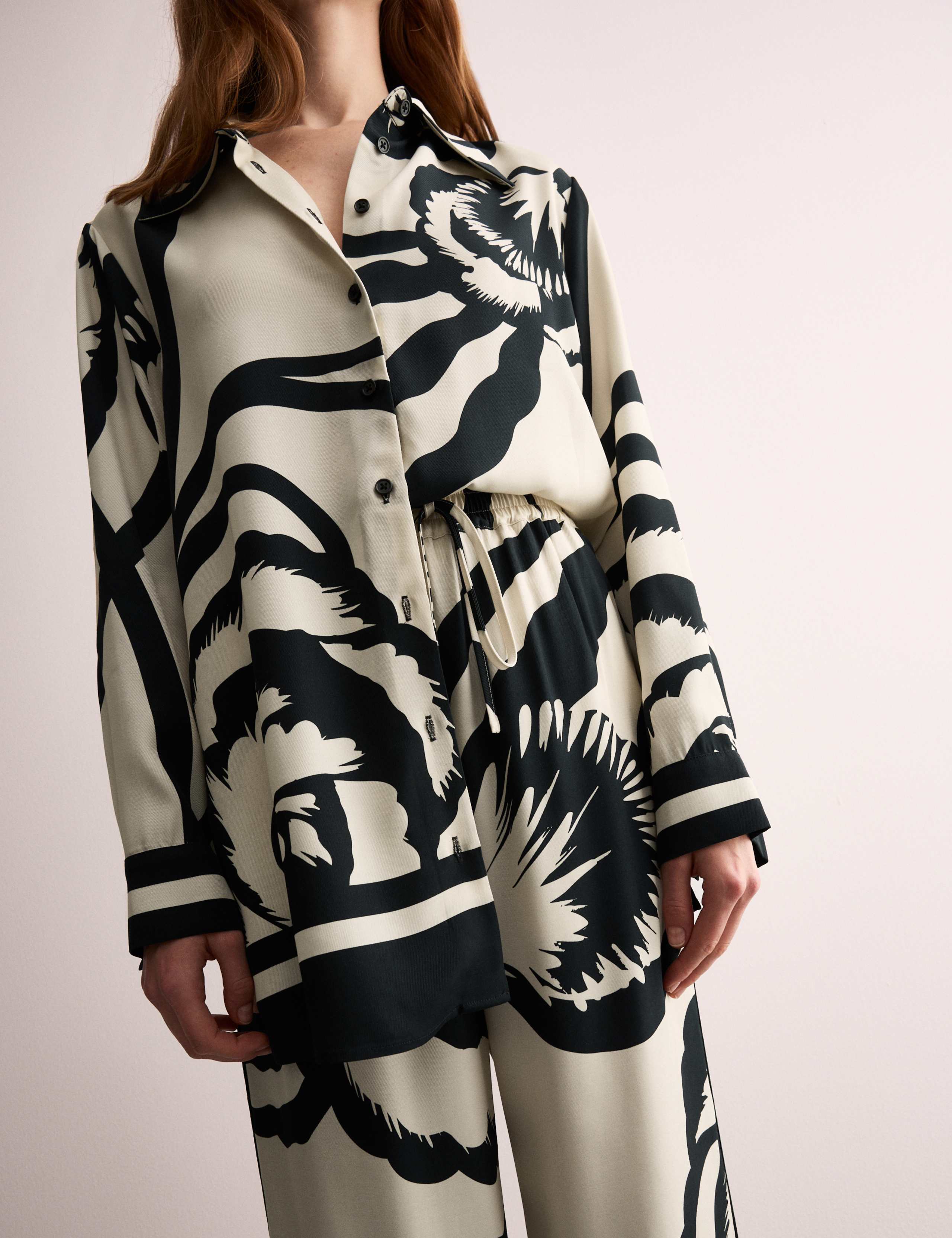 Monochrome Floral Wide Leg Trousers 3 of 6