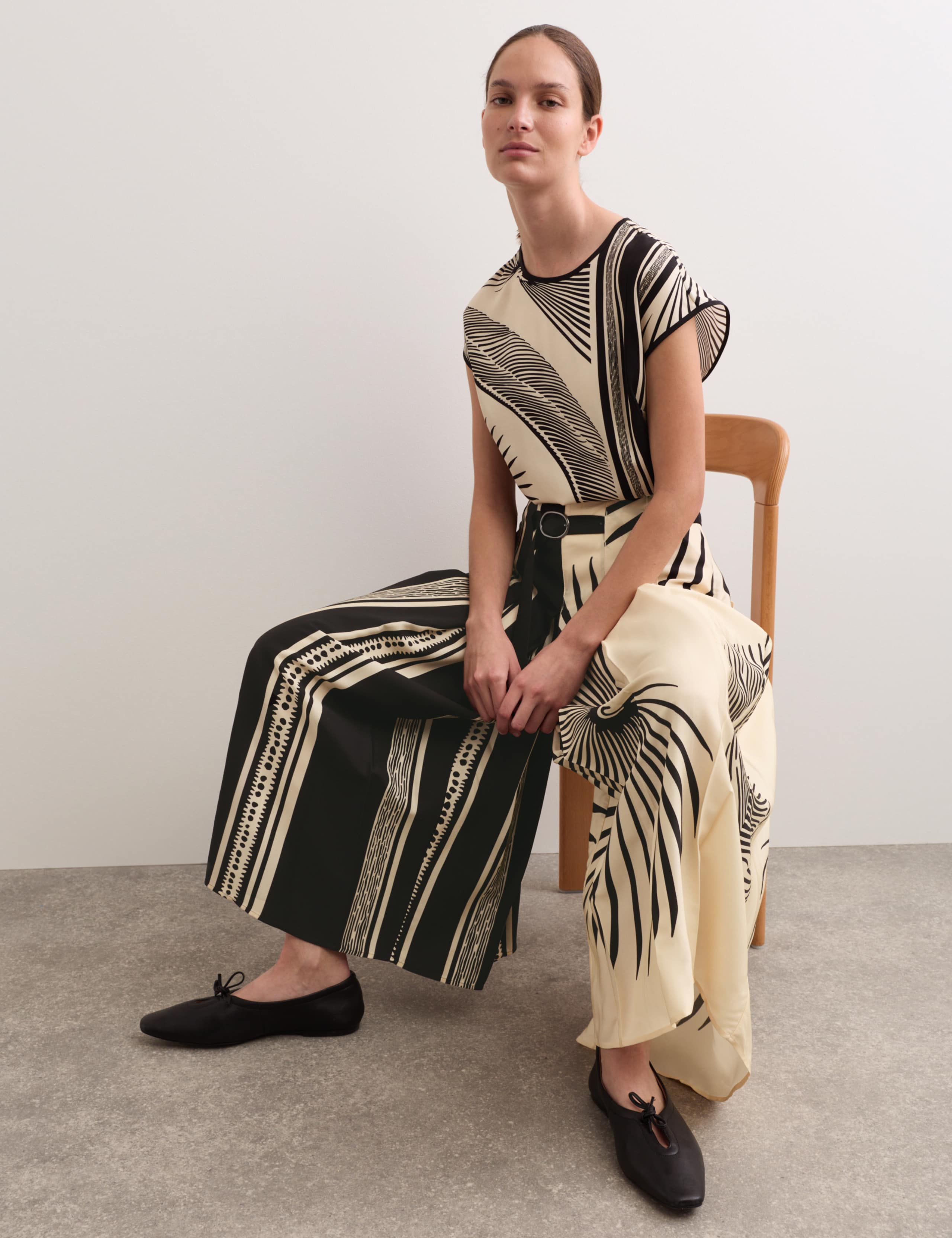 Fan Print Belted Wide Leg Culottes 5 of 7