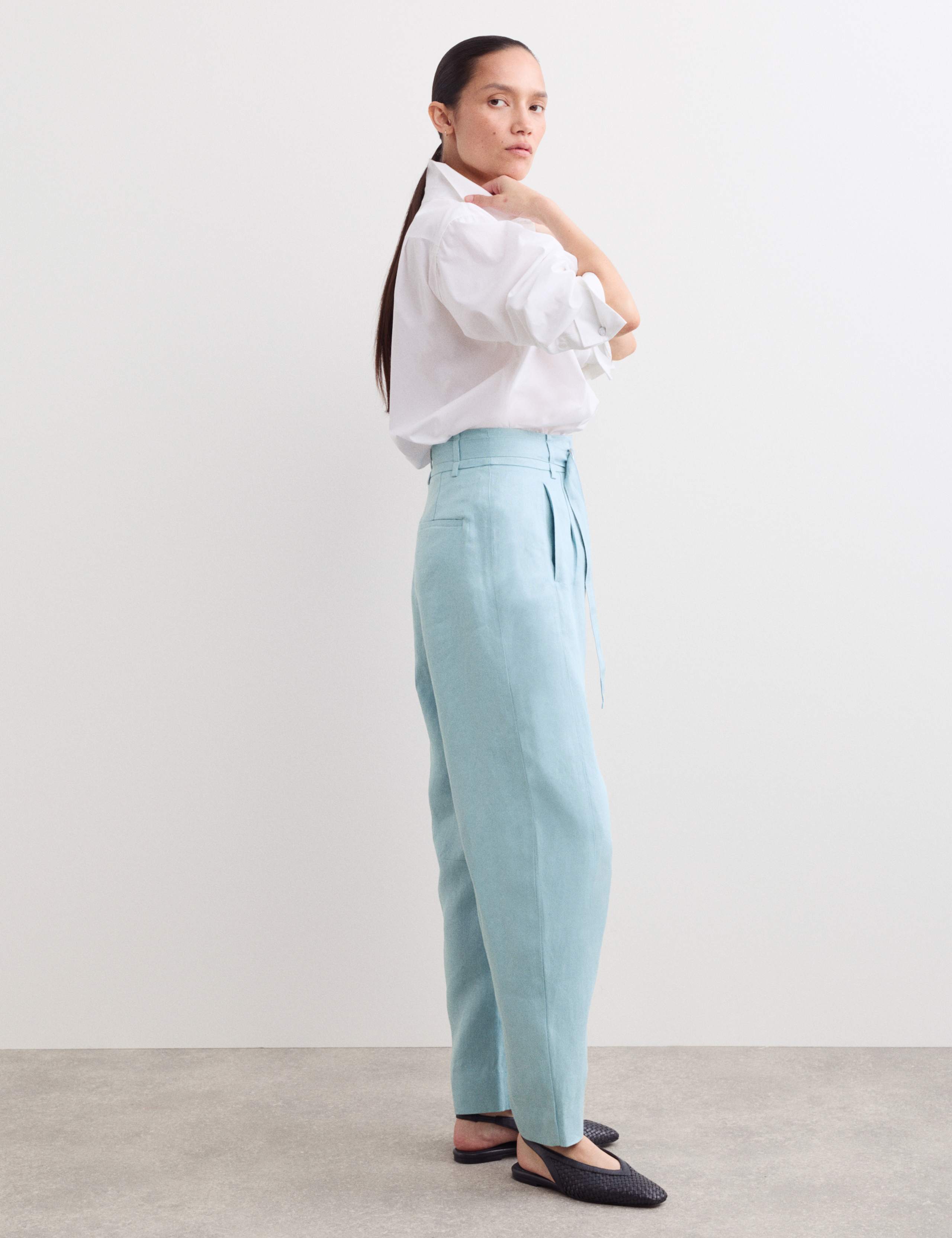 Pure Linen Belted Barrel Leg Trousers 5 of 6