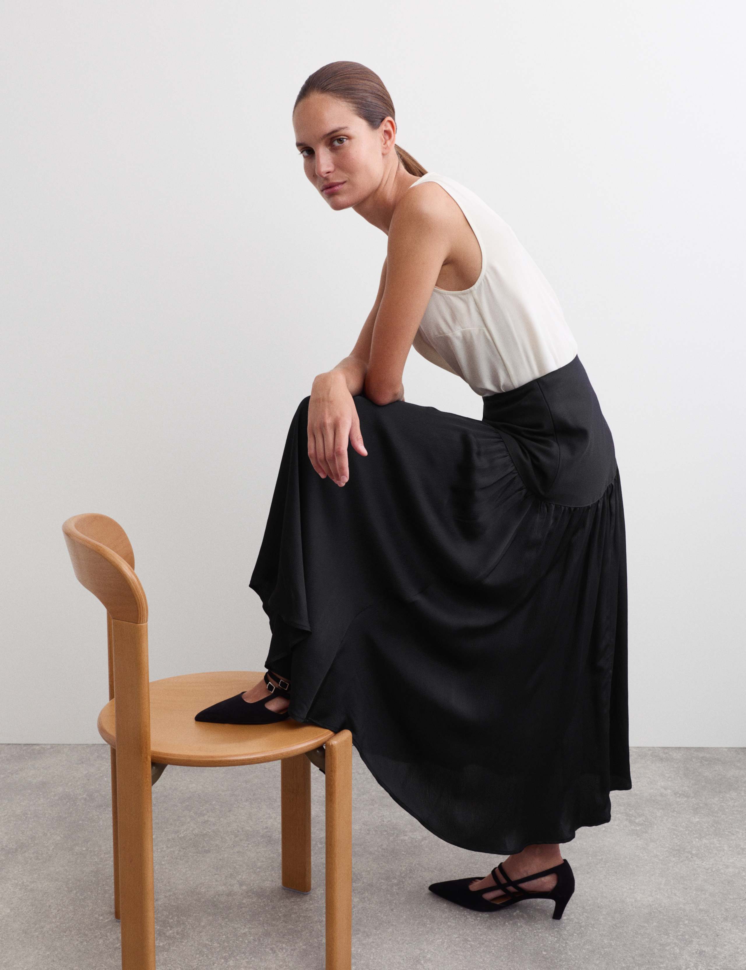 Satin Dropped Waist Maxi A-Line Skirt 4 of 7