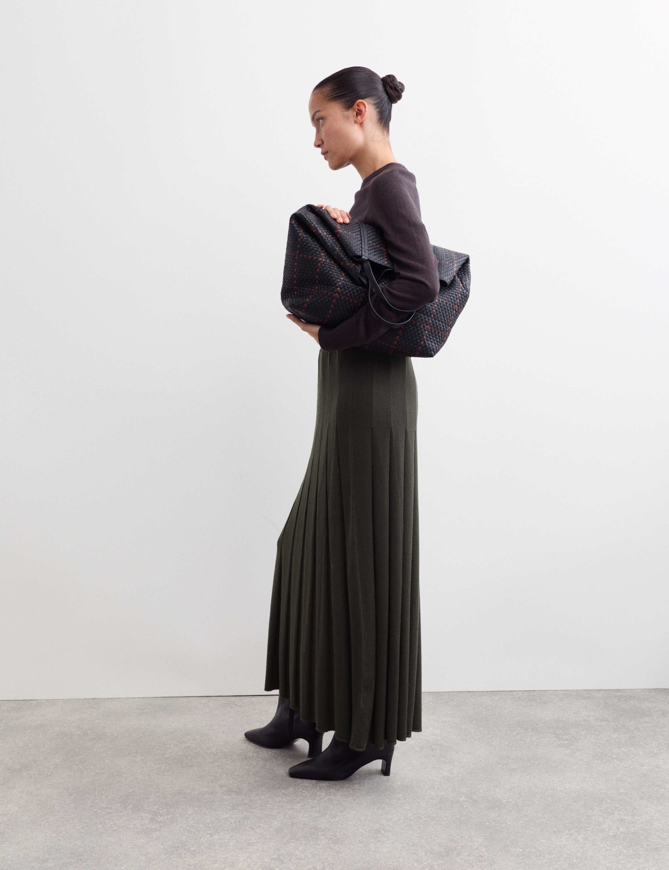 Wool Rich Metallic Pleated Knitted Midaxi A-Line Skirt 6 of 7