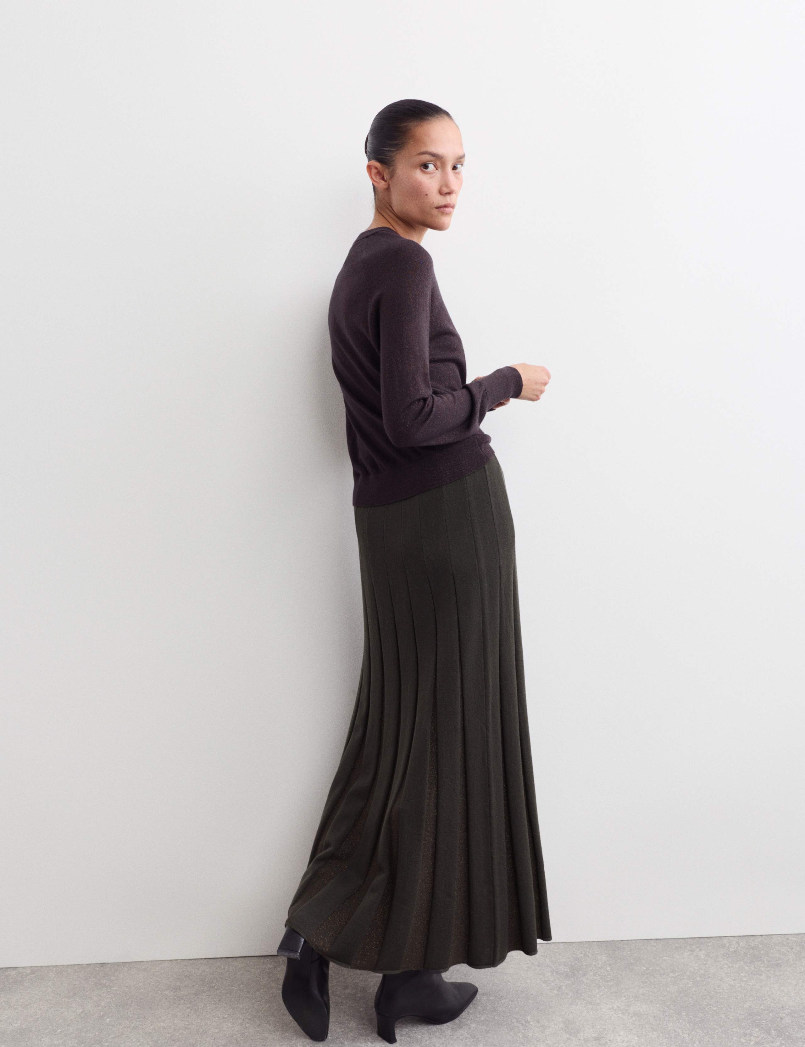 Wool Rich Metallic Pleated Knitted Midaxi A-Line Skirt 7 of 7