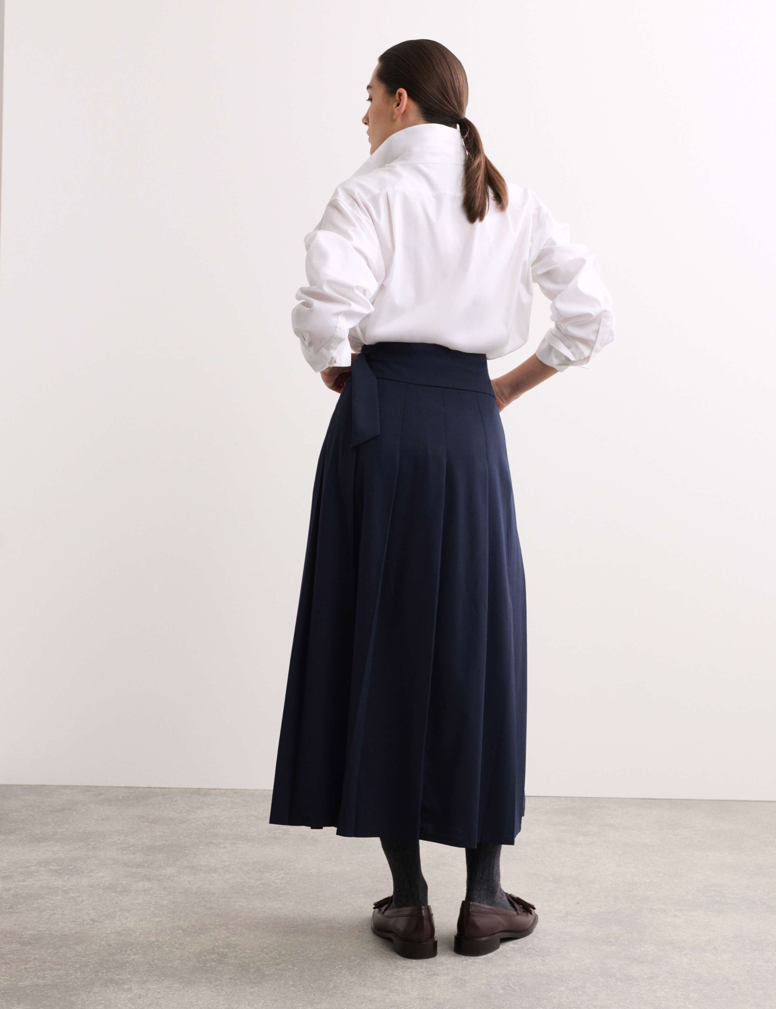 Pleated Midi Tailored Skirt with Wool 7 of 7