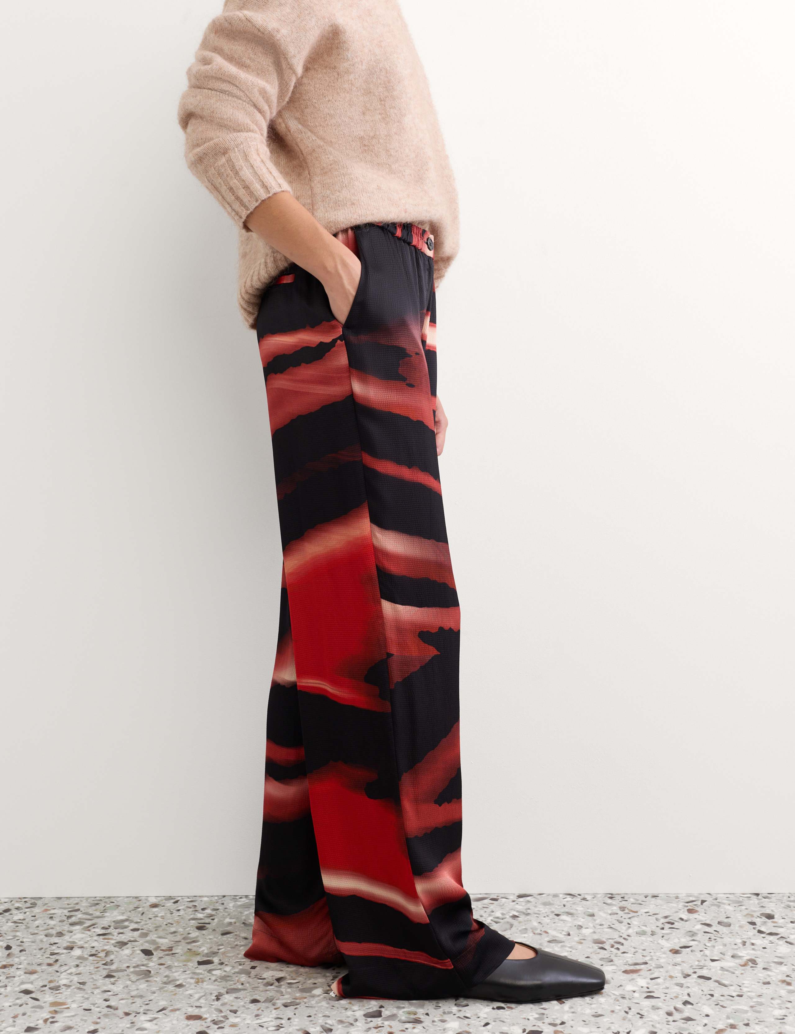 Printed Wide Leg Trousers 3 of 7