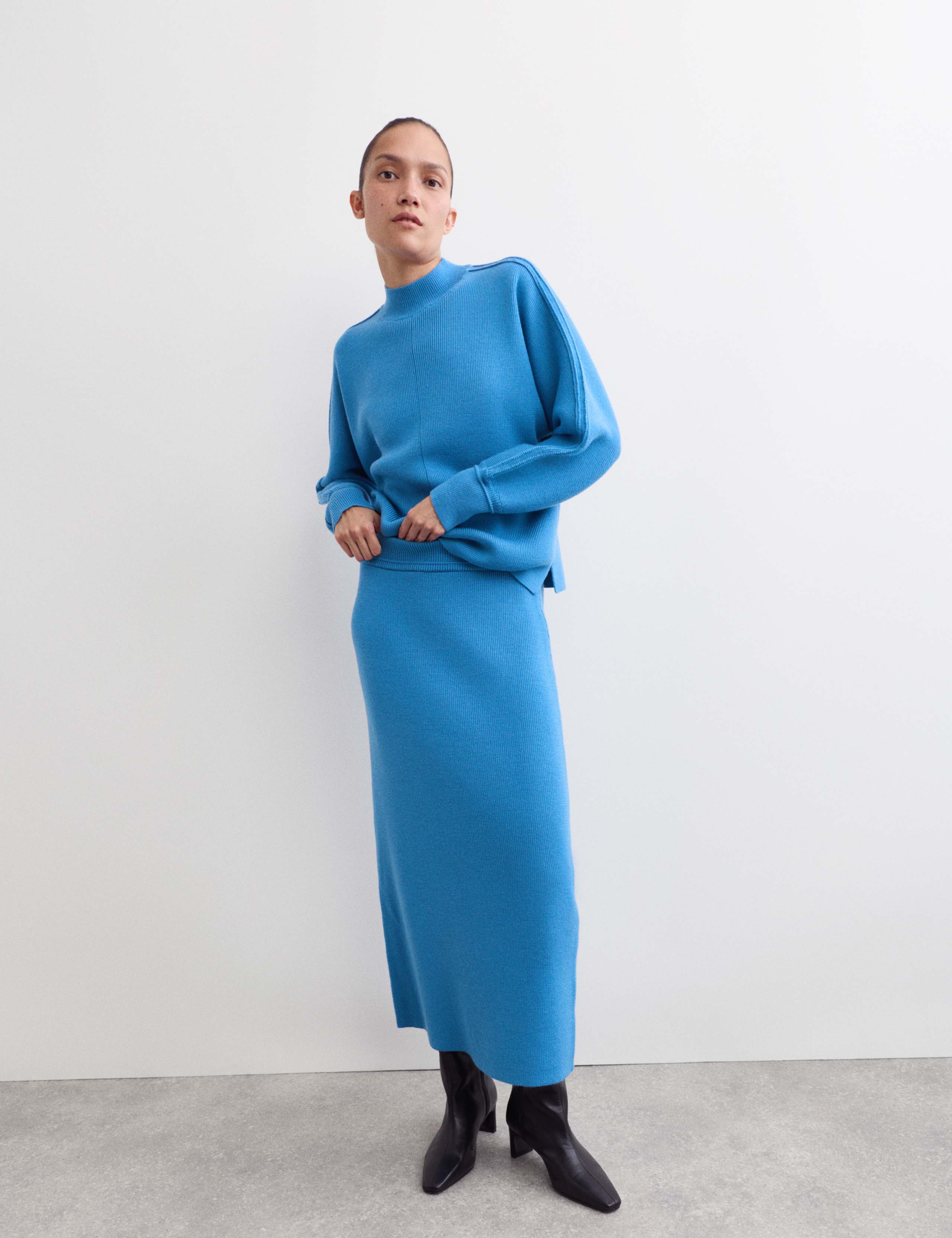 Pure Merino Wool Midi Knitted Skirt 6 of 7