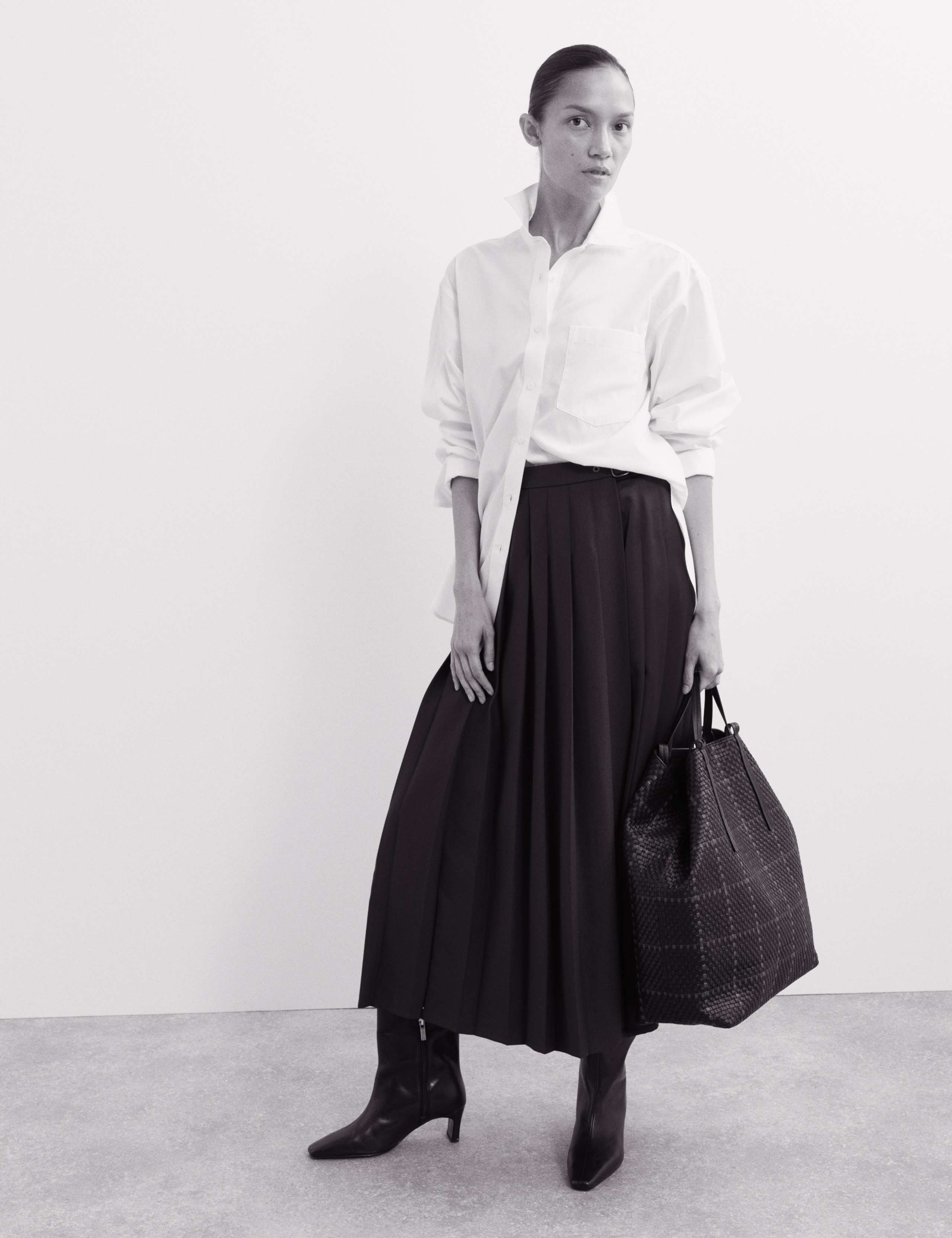 Pleated Midaxi Skirt 4 of 5