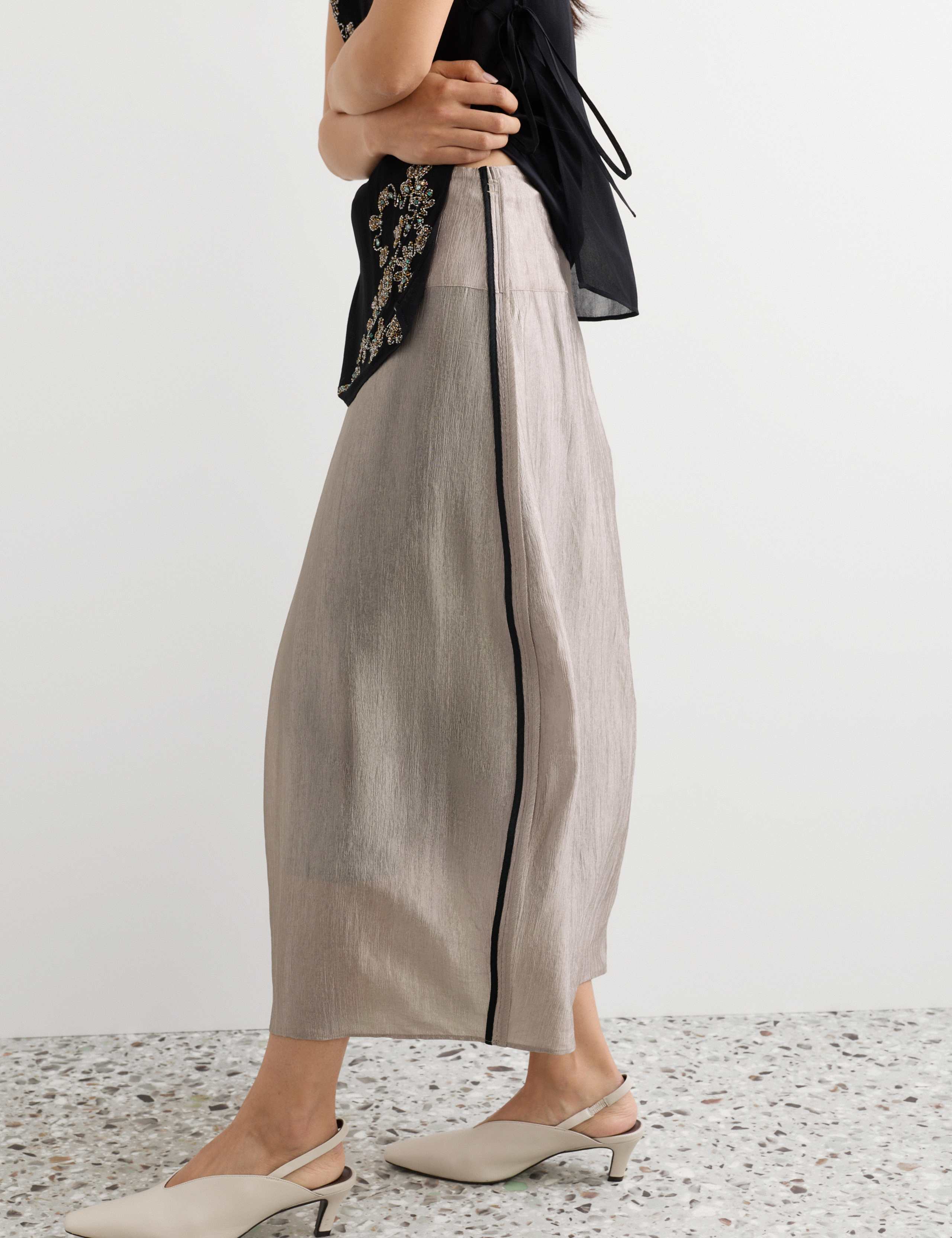 Textured High Waisted Wide Leg Midi Culottes 3 of 7