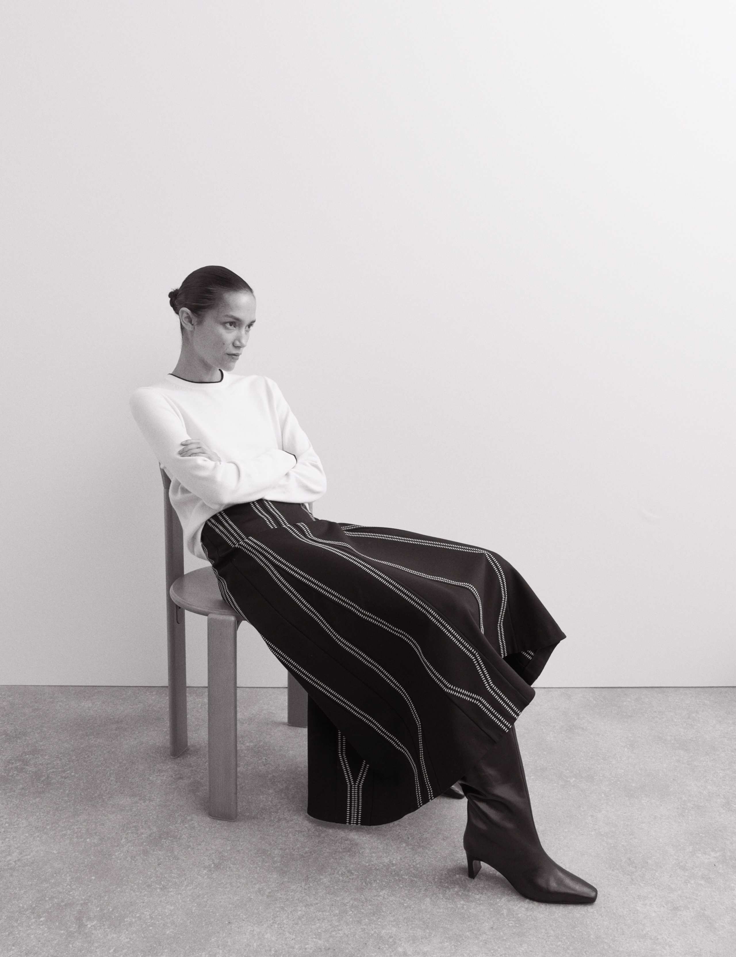 Jersey Embroidered Midi Circle Skirt 6 of 7