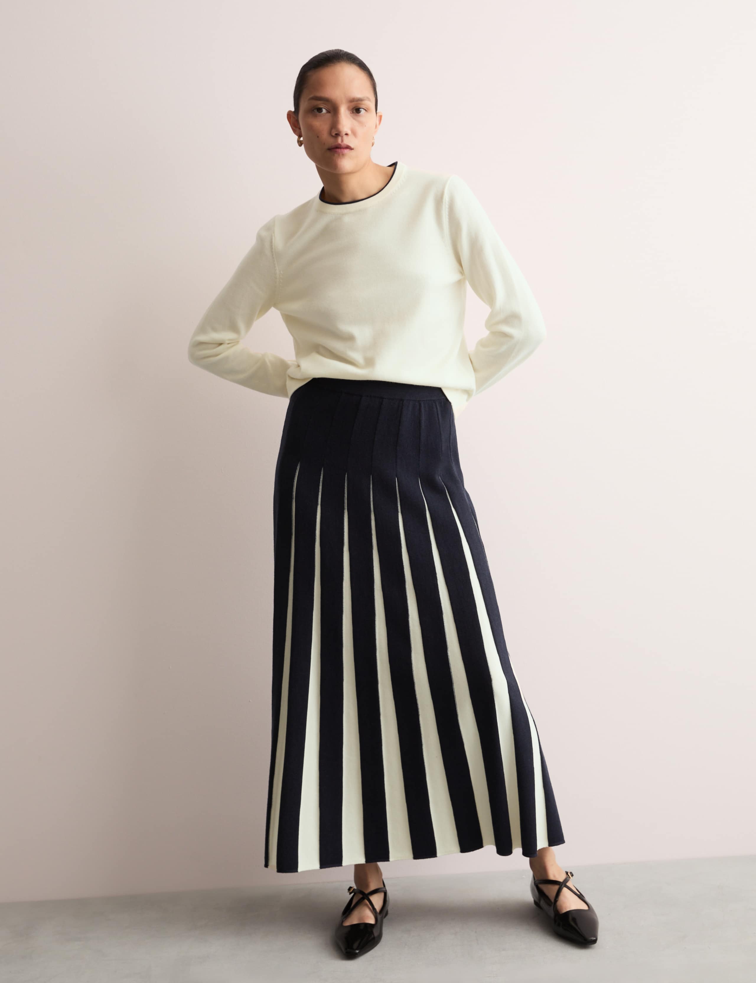Knitted Seam Detail Midi A-Line Skirt 3 of 7