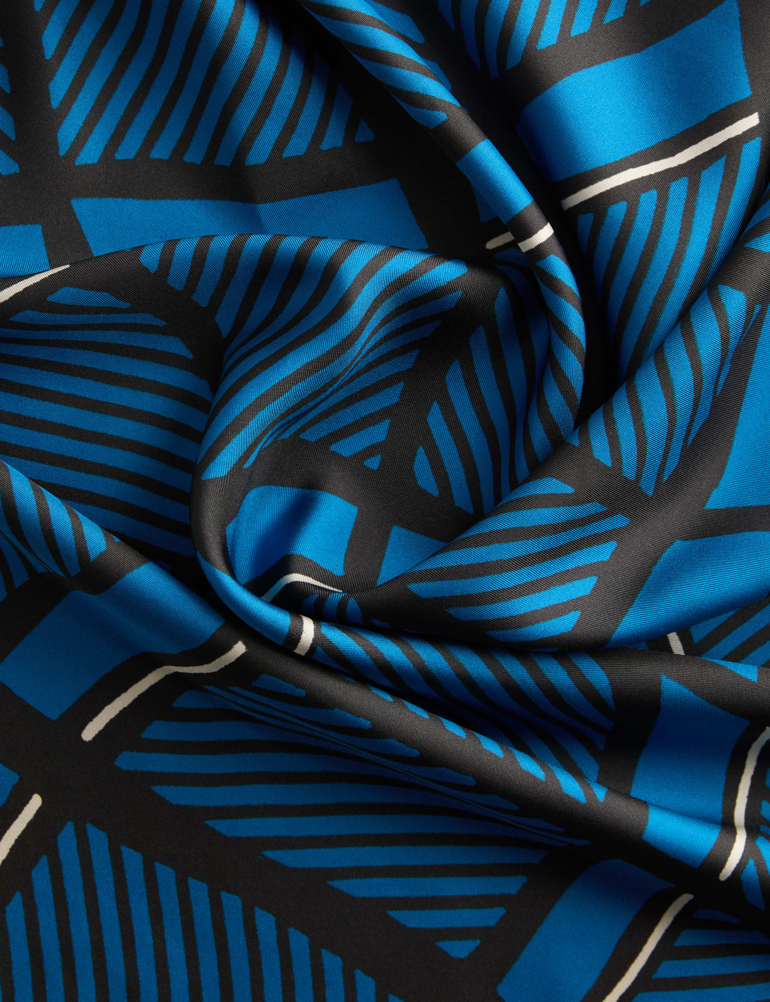 Pure Silk Checked Scarf 3 of 4