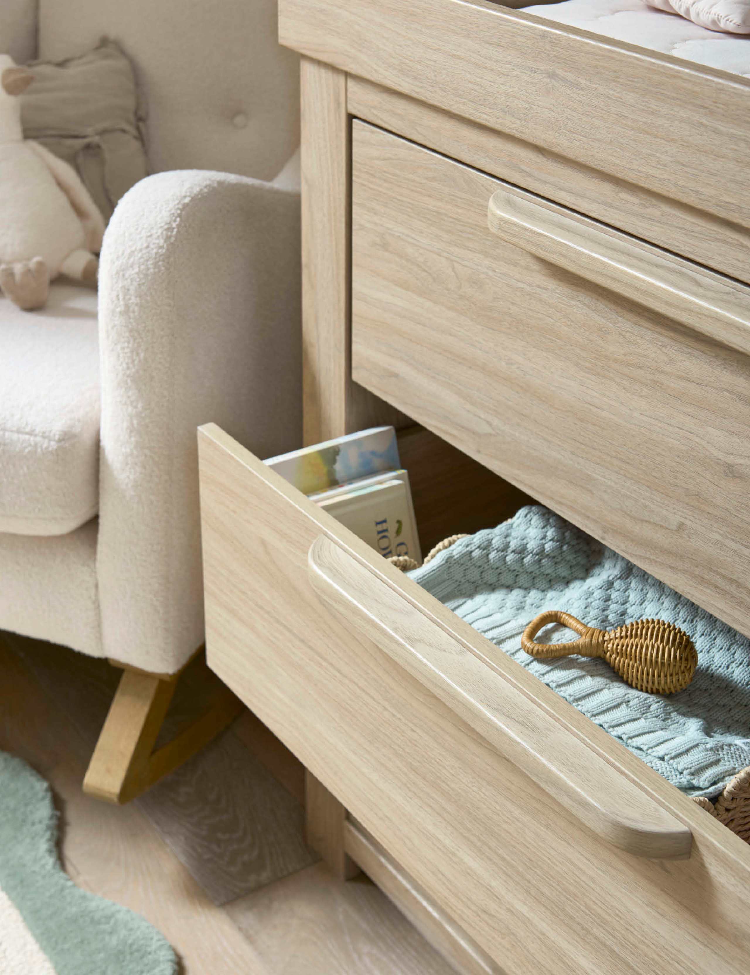 Franklin 2 Piece Cot Bed & Dresser Set 9 of 9