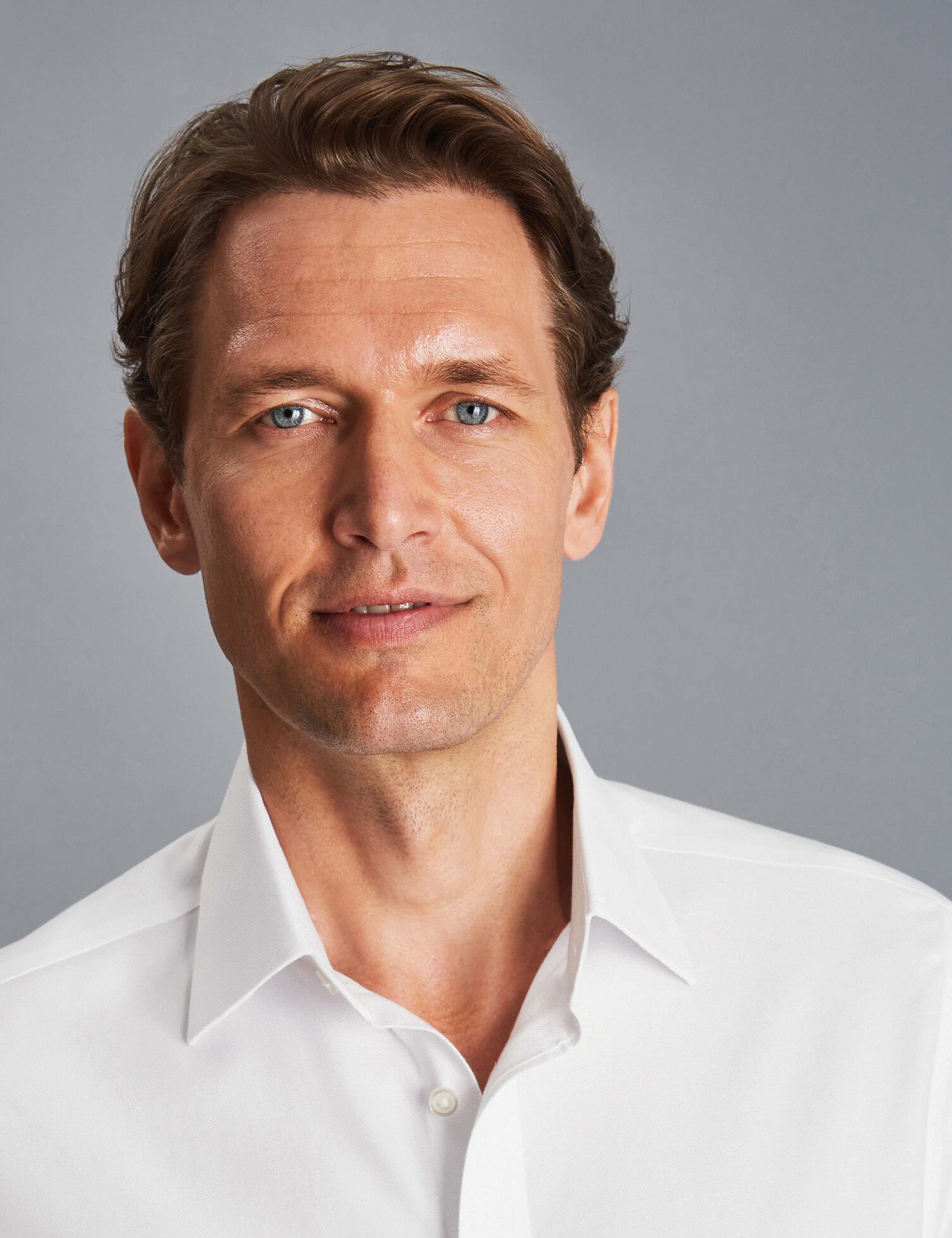 Slim Fit Non Iron Pure Cotton Oxford Shirt 3 of 4