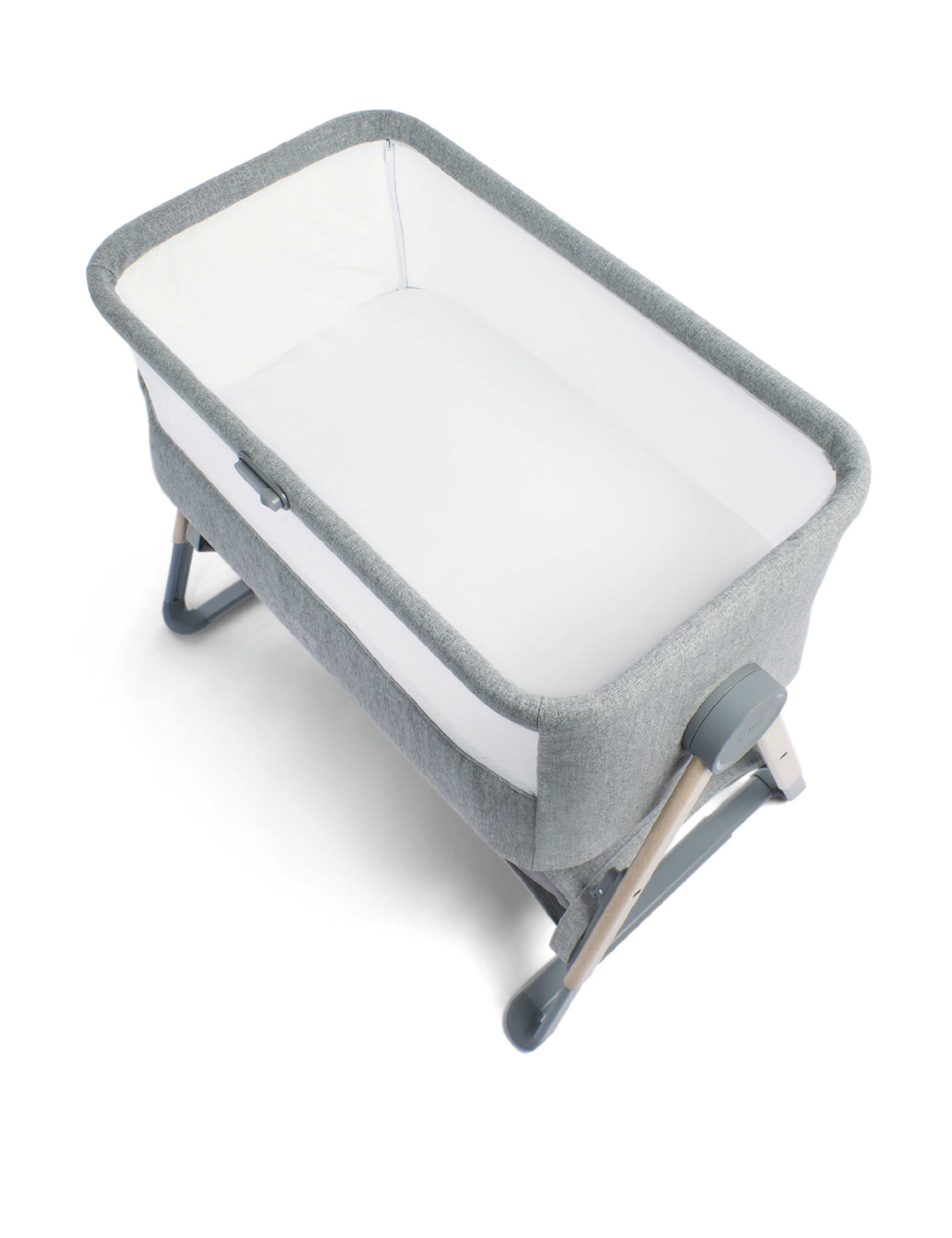 Lua Bedside Crib 9 of 10