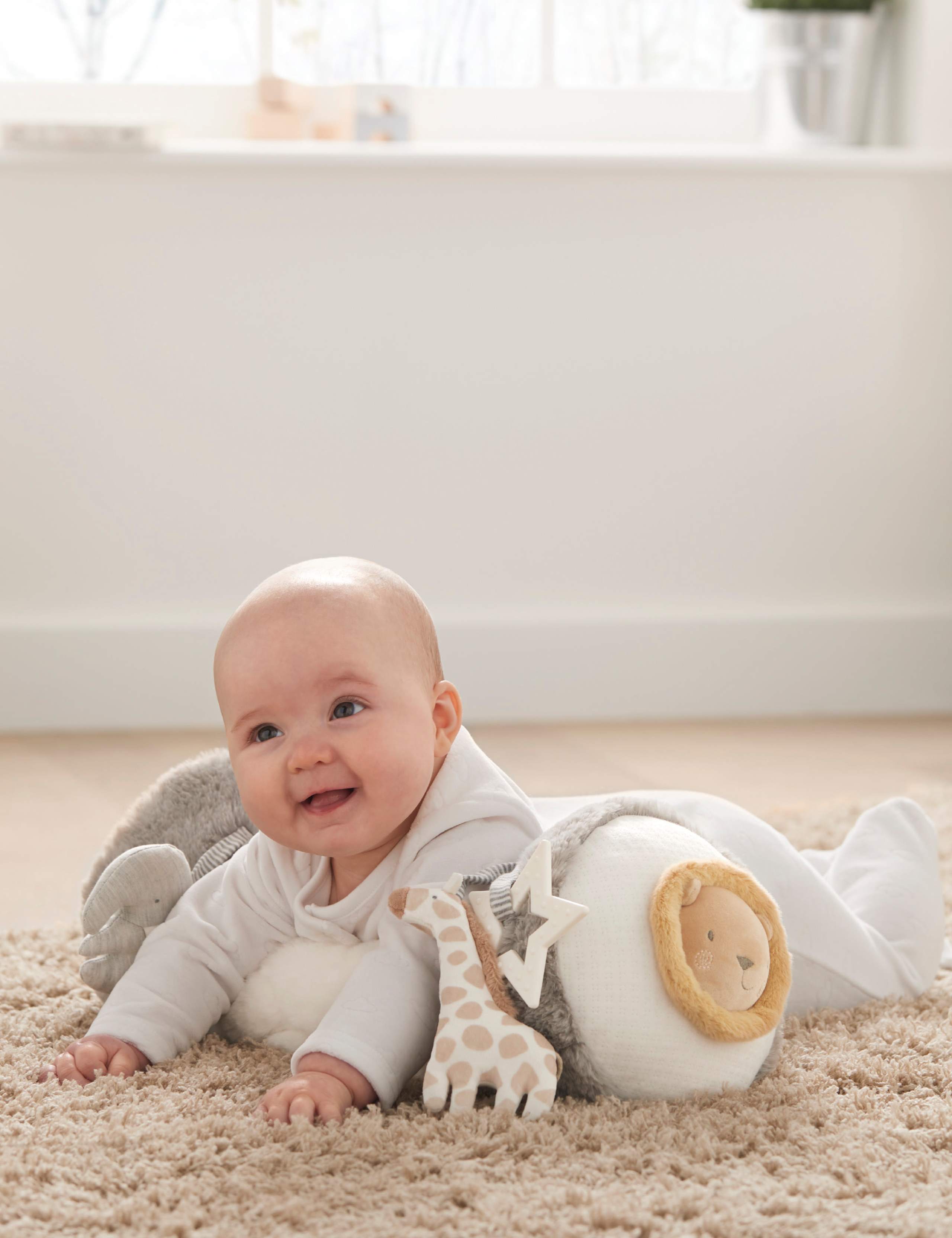 Welcome to the World Tummy Time Roll (7lbs) 2 of 6