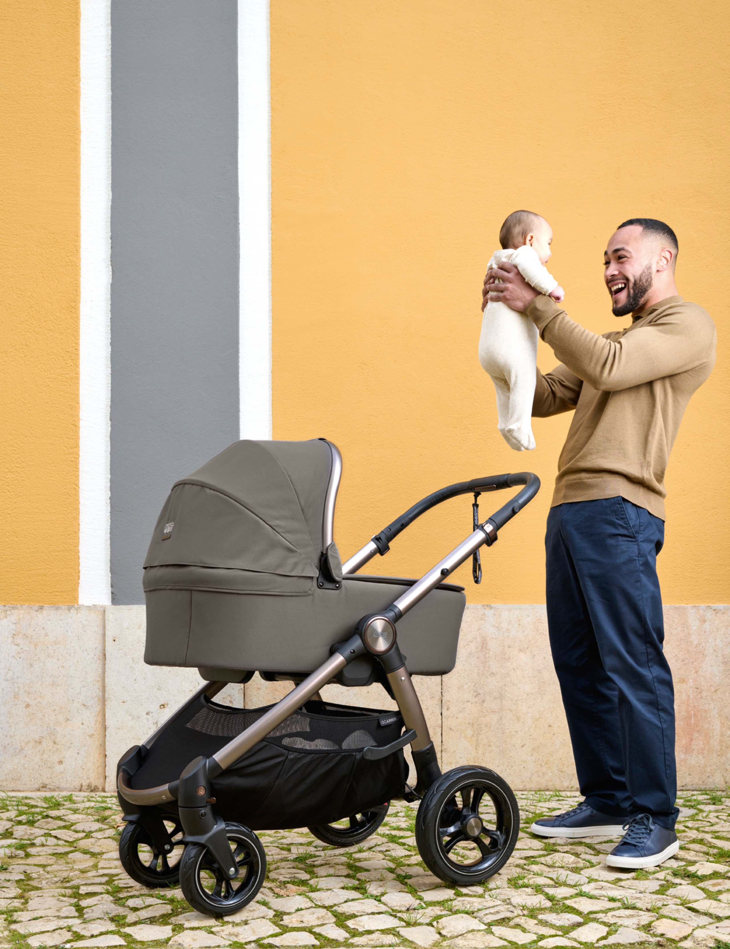 Ocarro Travel System 1 of 6