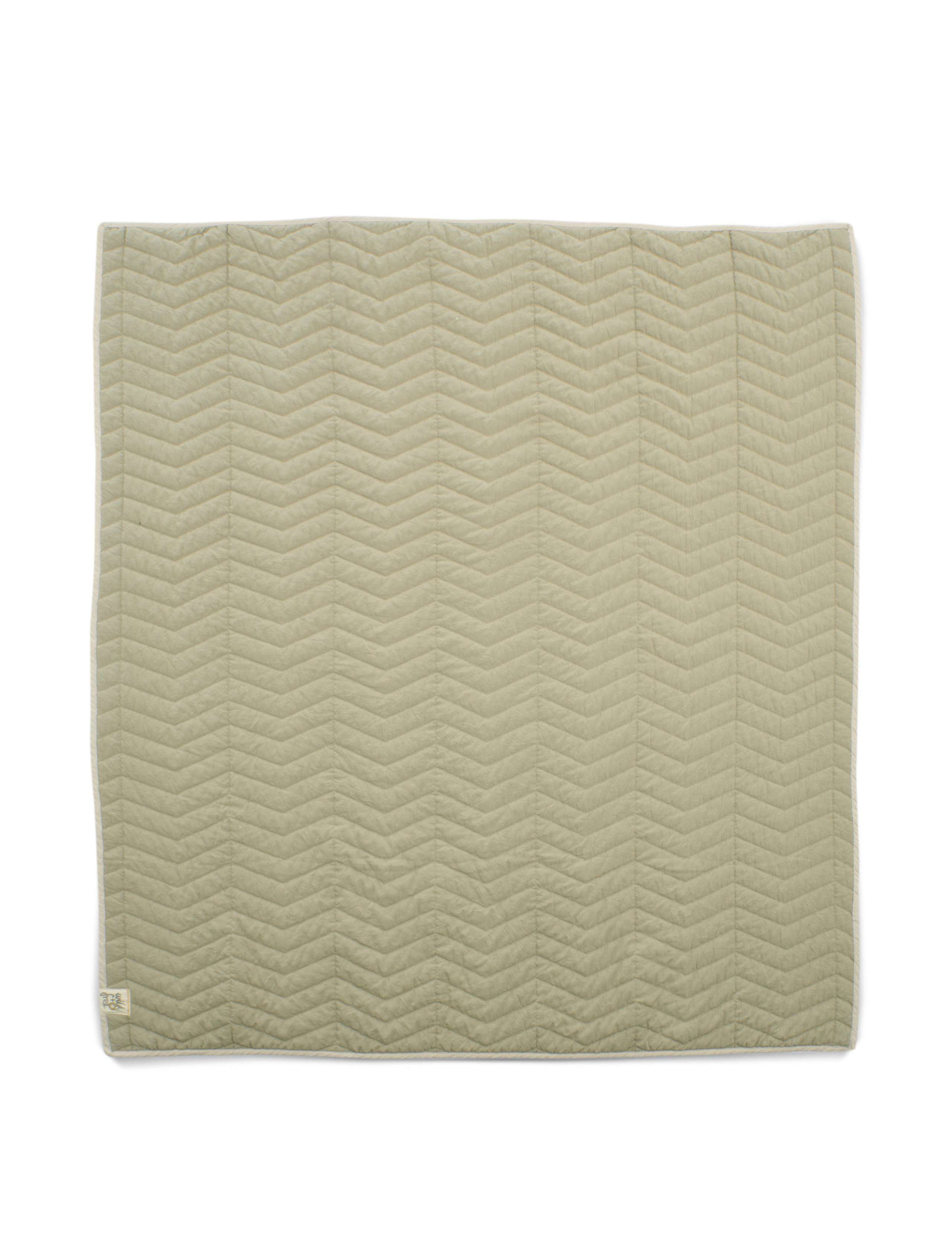 Born to be Wild Cotbed 3.0 Tog Quilt 2 of 2
