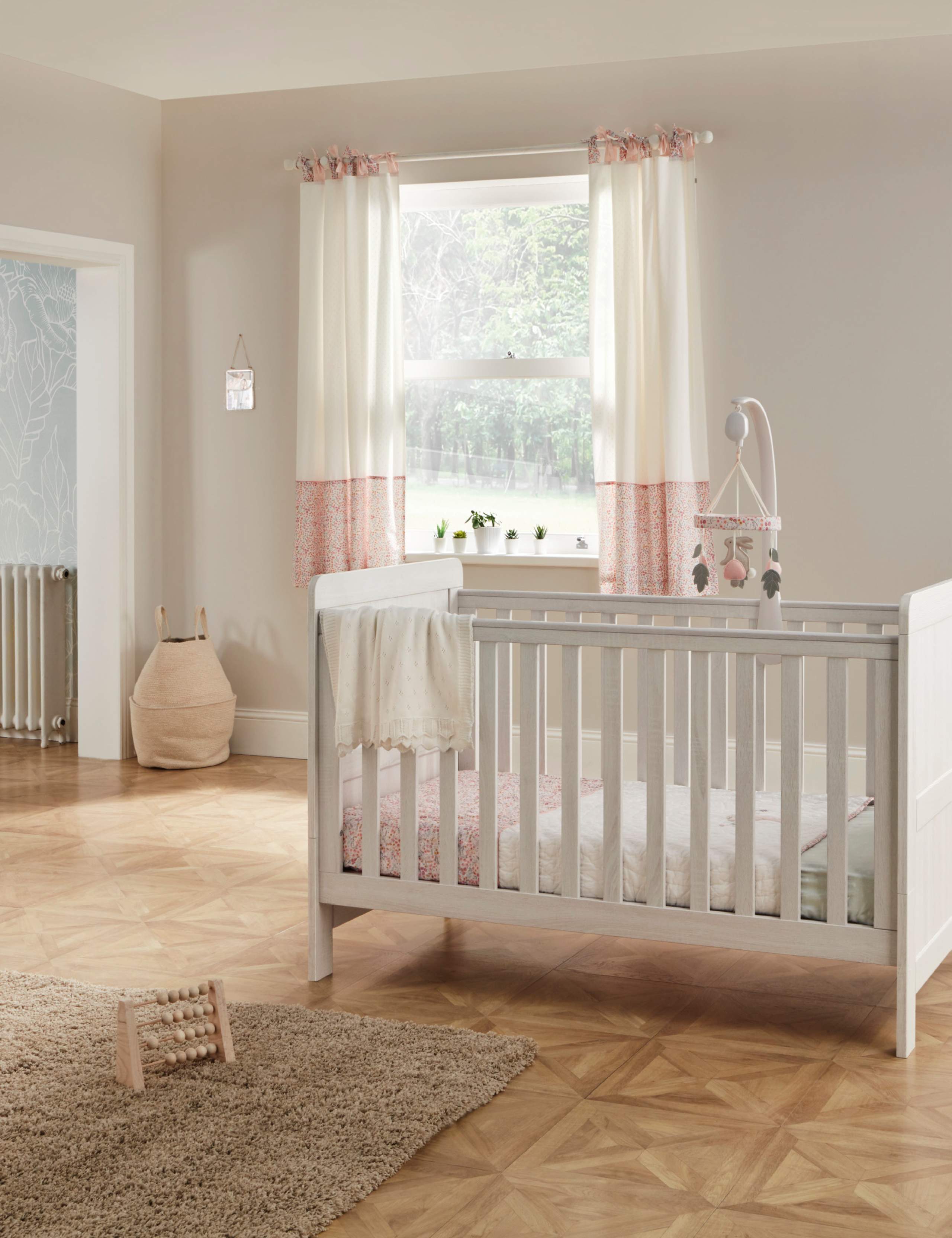 Atlas 2 Piece Cotbed Set with Dresser 5 of 9