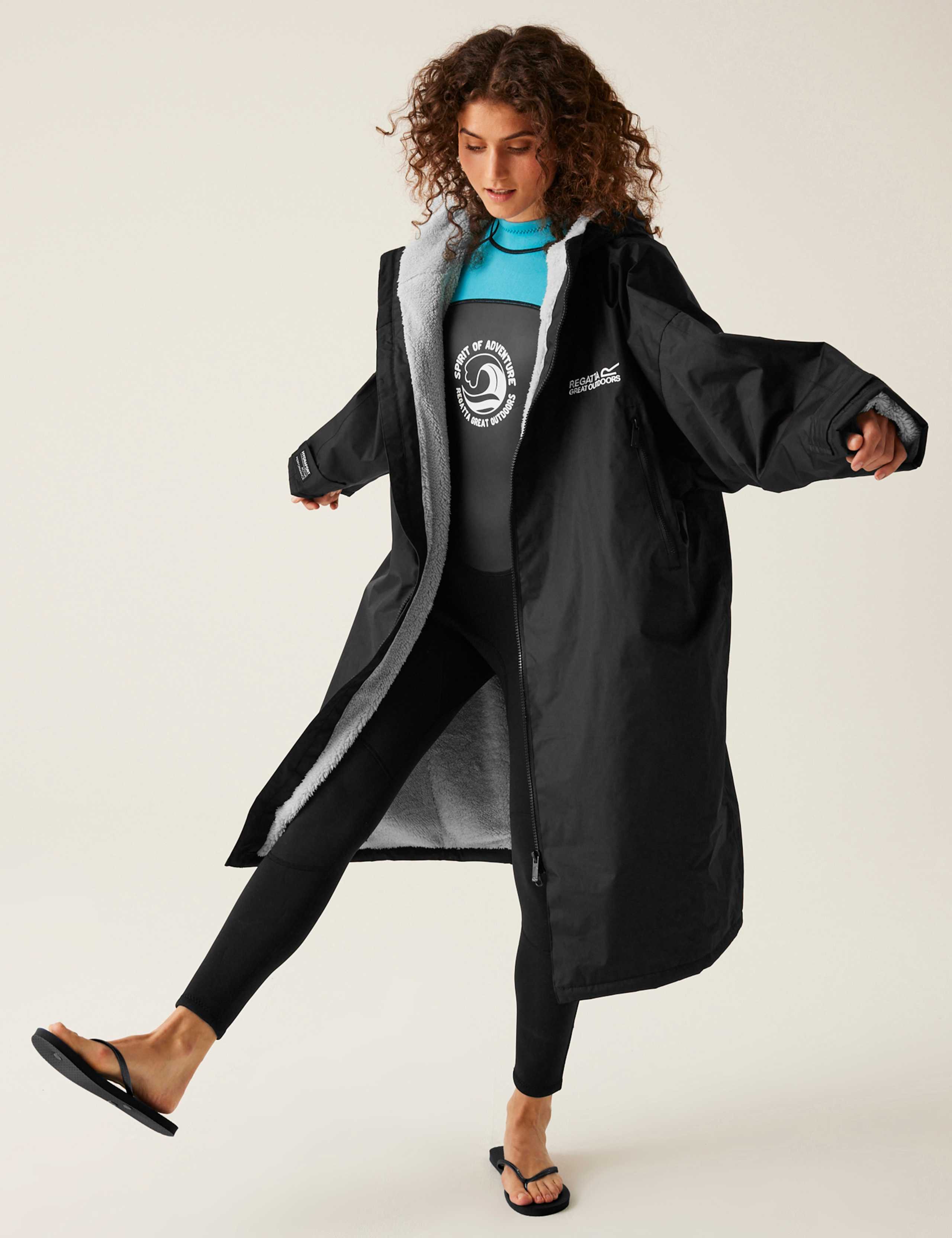 Waterproof Unisex Changing Robe 8 of 8
