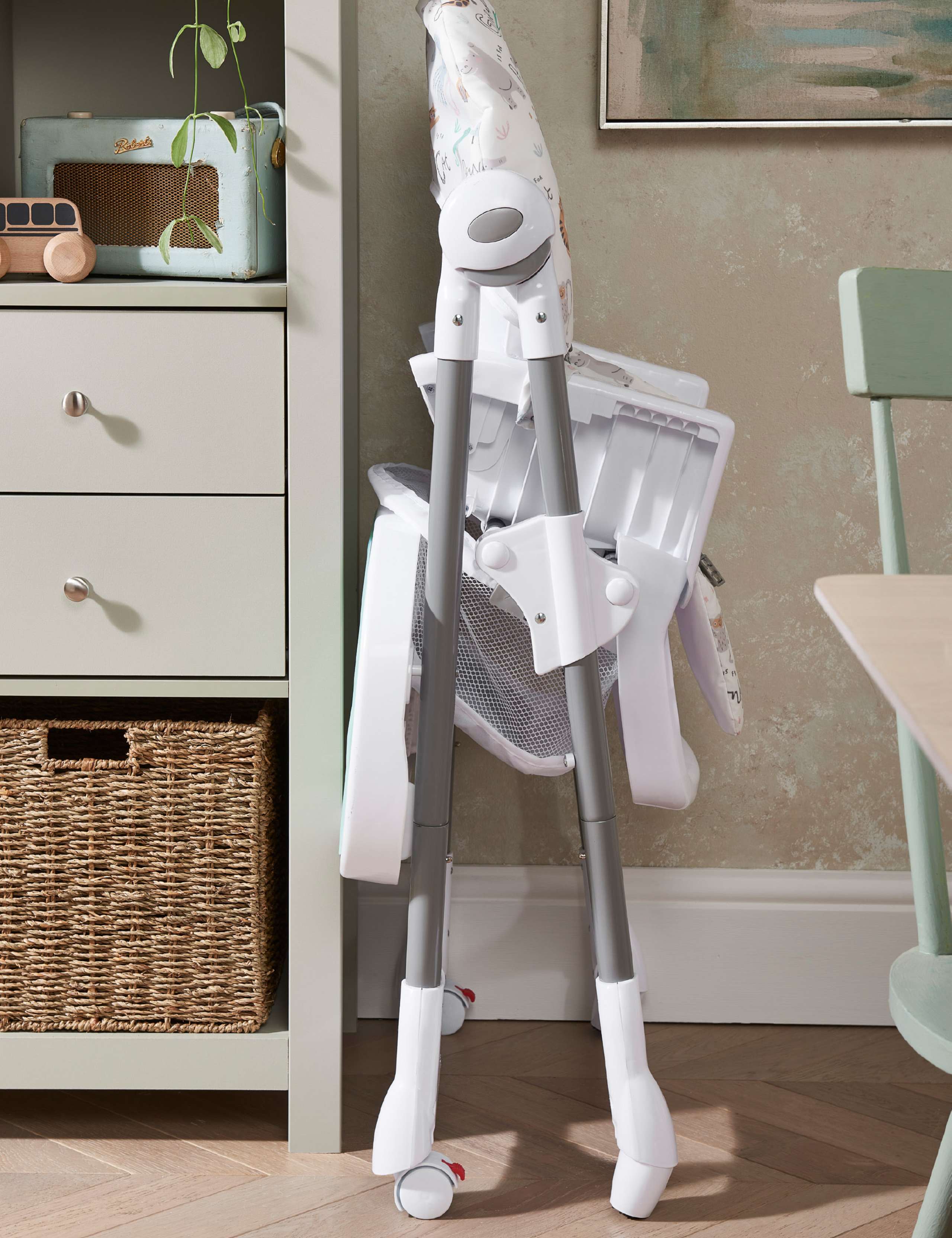 Animal Alphabet Snax Highchair 6 of 7