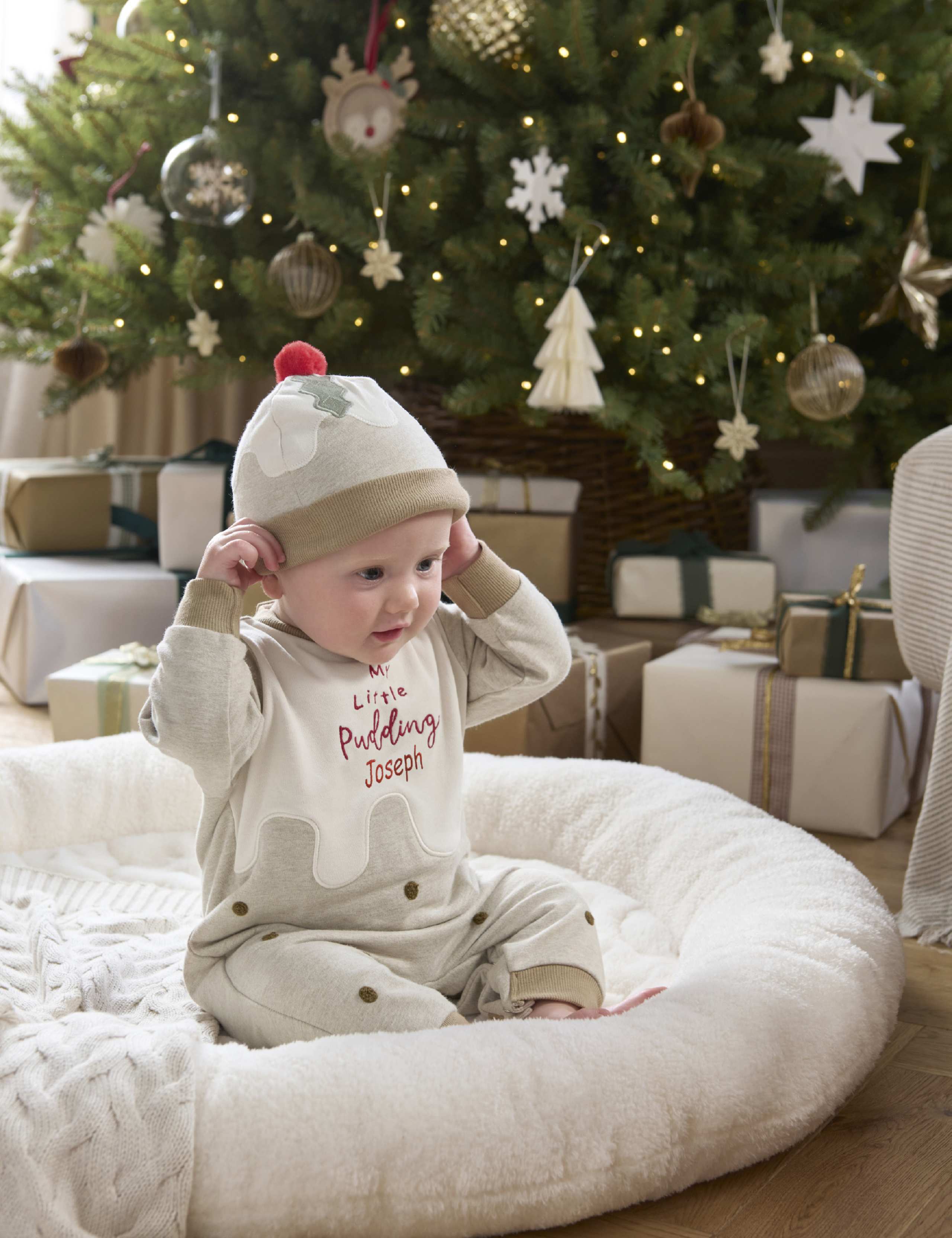 Little Pudding Christmas Romper & Hat (0-12 months) 4 of 4