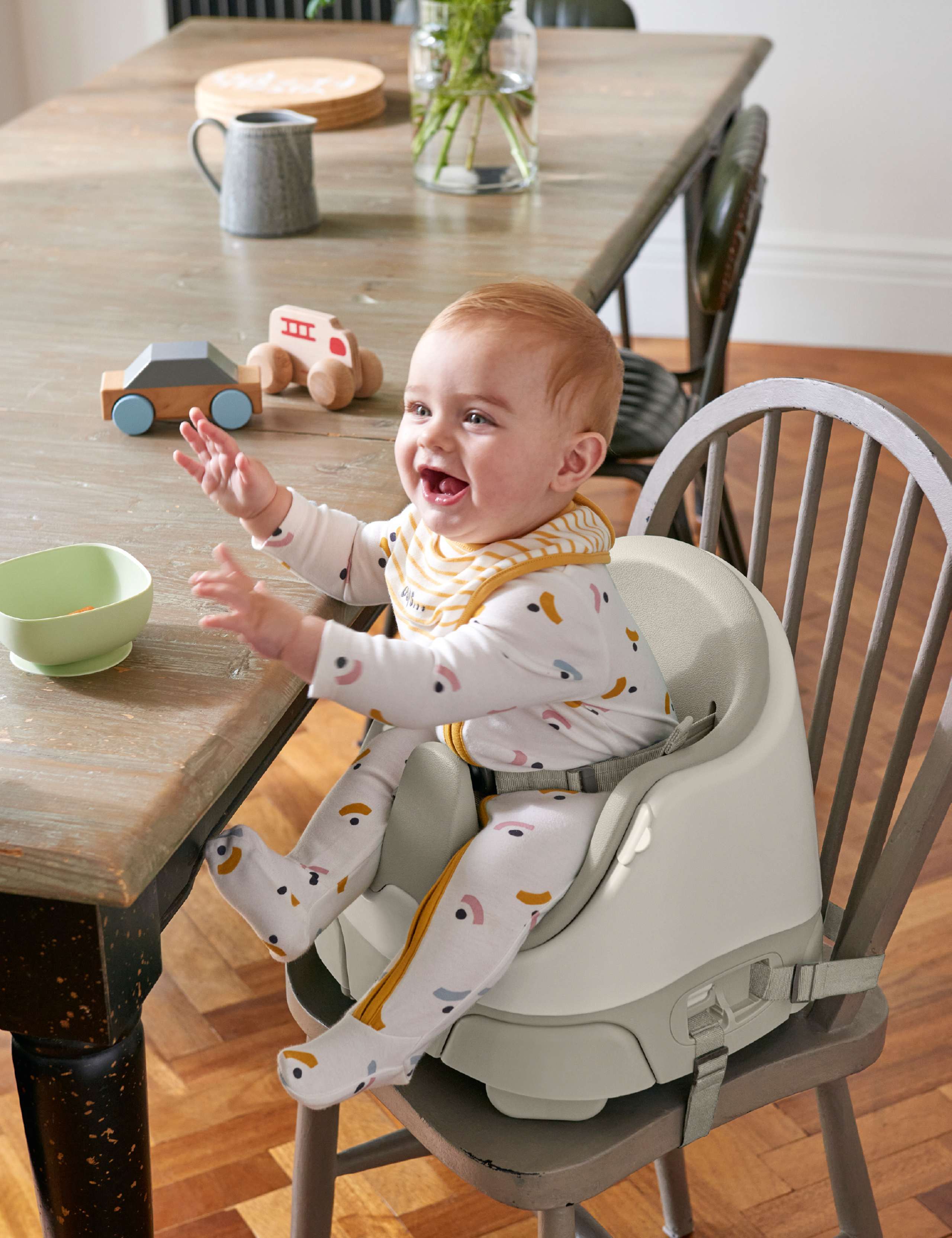 Bug 3-in-1 Floor & Booster Seat 7 of 9