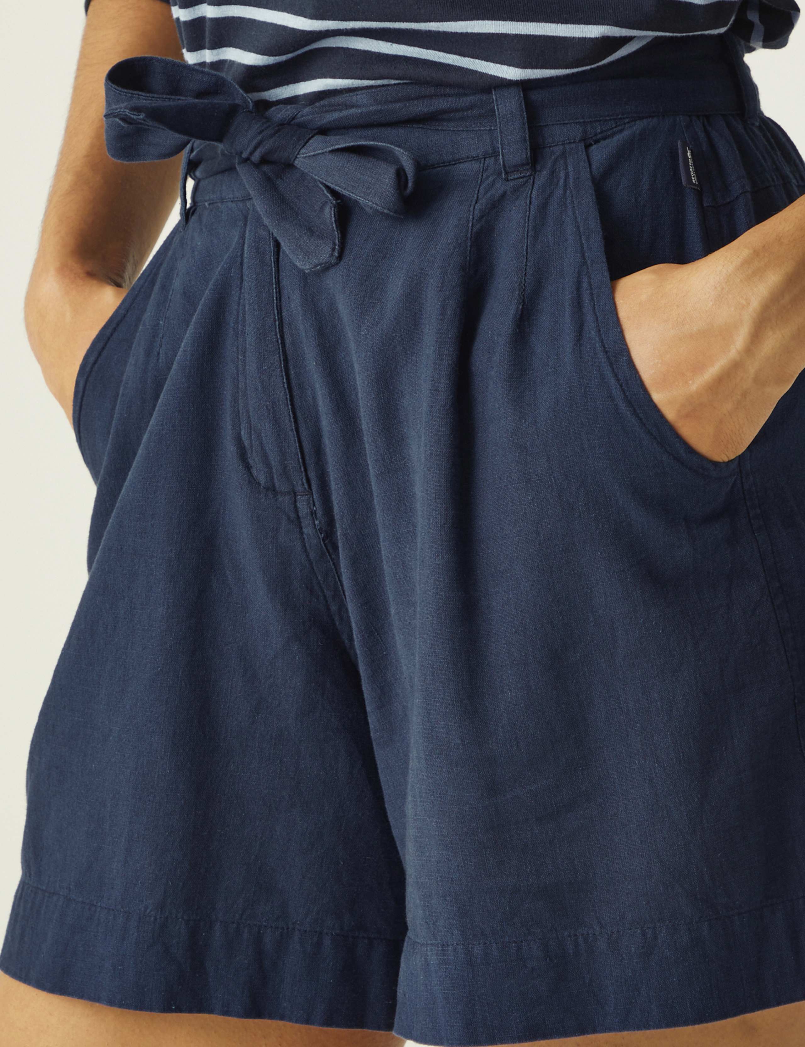 Sabela Cotton Rich Paperbag Shorts with Linen 5 of 5