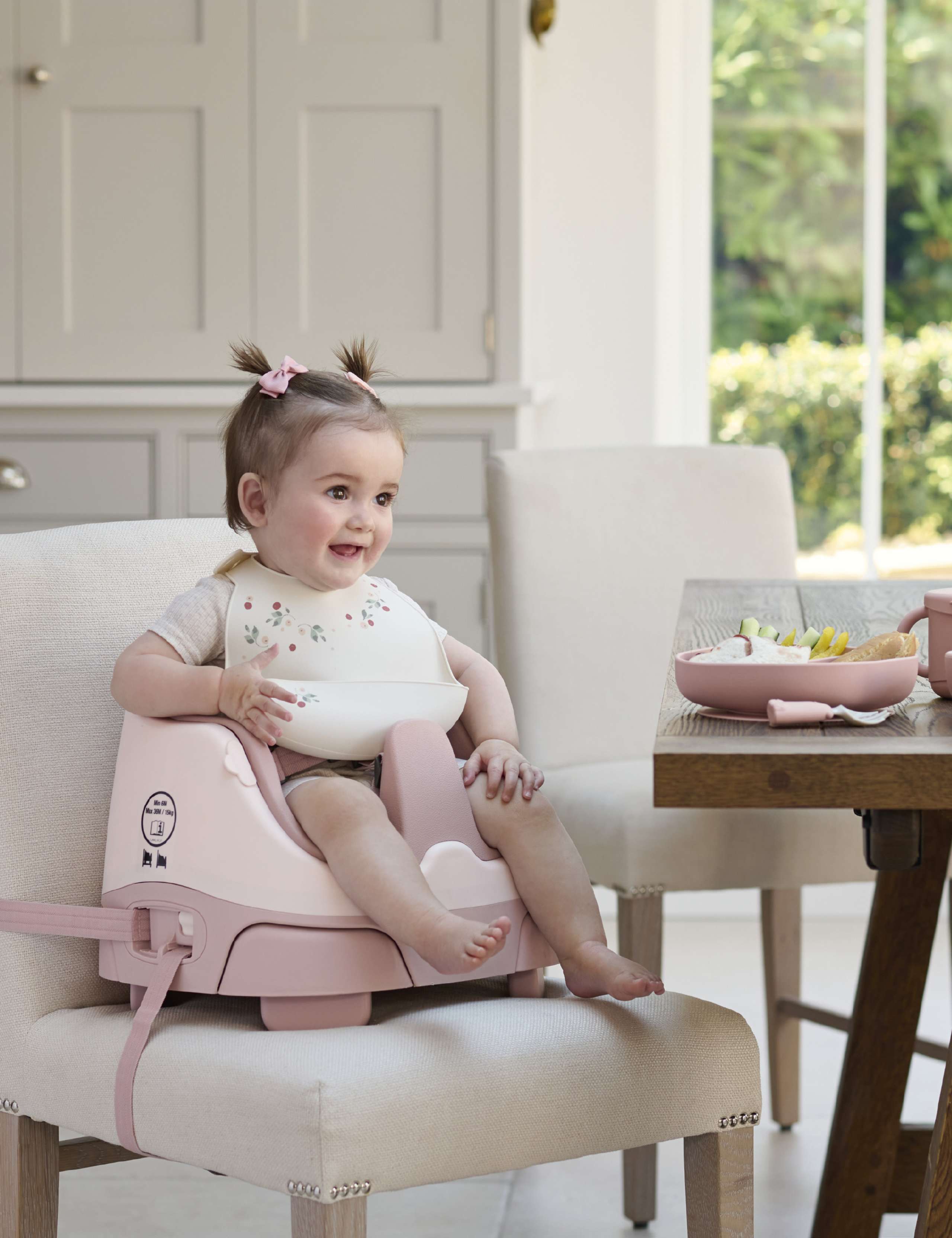 2 Pack Plain & Floral Dribble Bibs 3 of 4