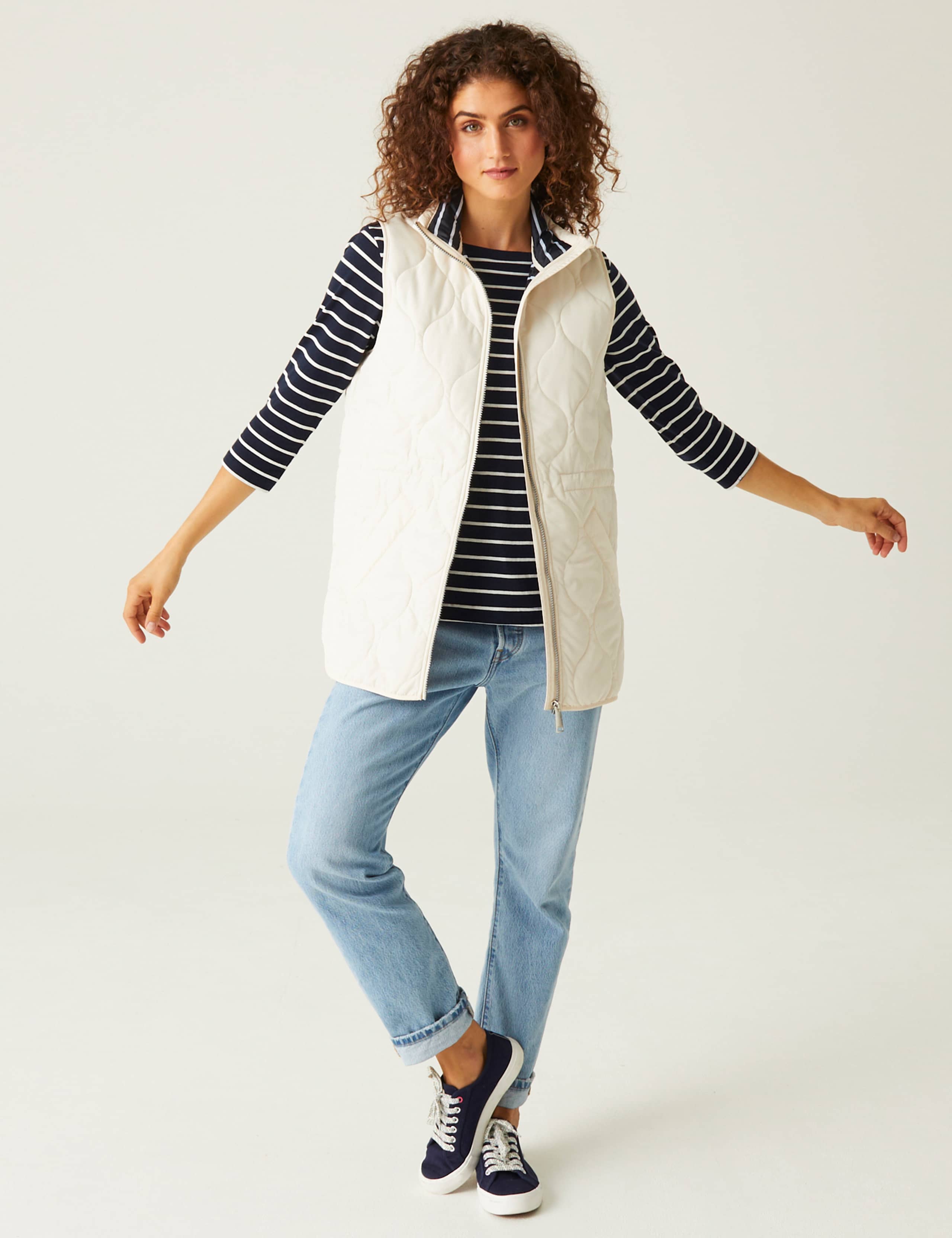 Courcelle Padded Funnel Neck Gilet 3 of 7