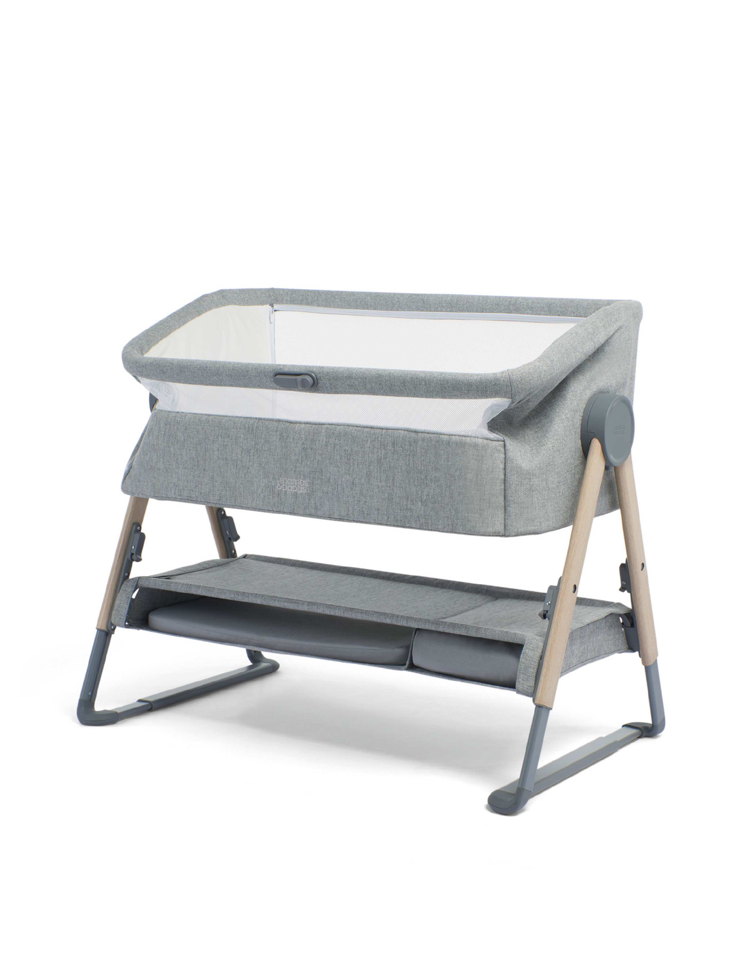Lua Bedside Crib Bundle 7 of 9