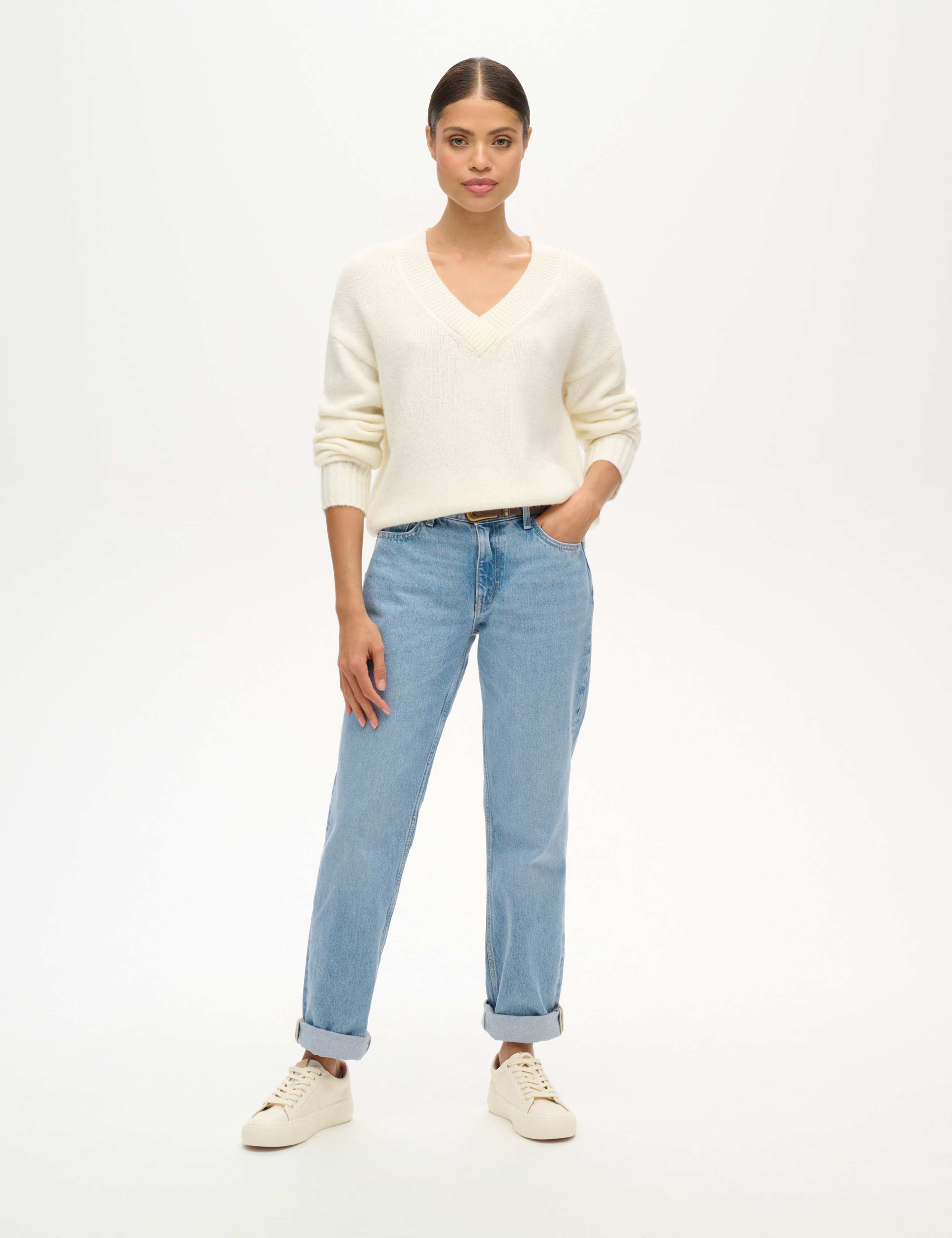 V-Neck Relaxed Jumper with Wool 2 of 7