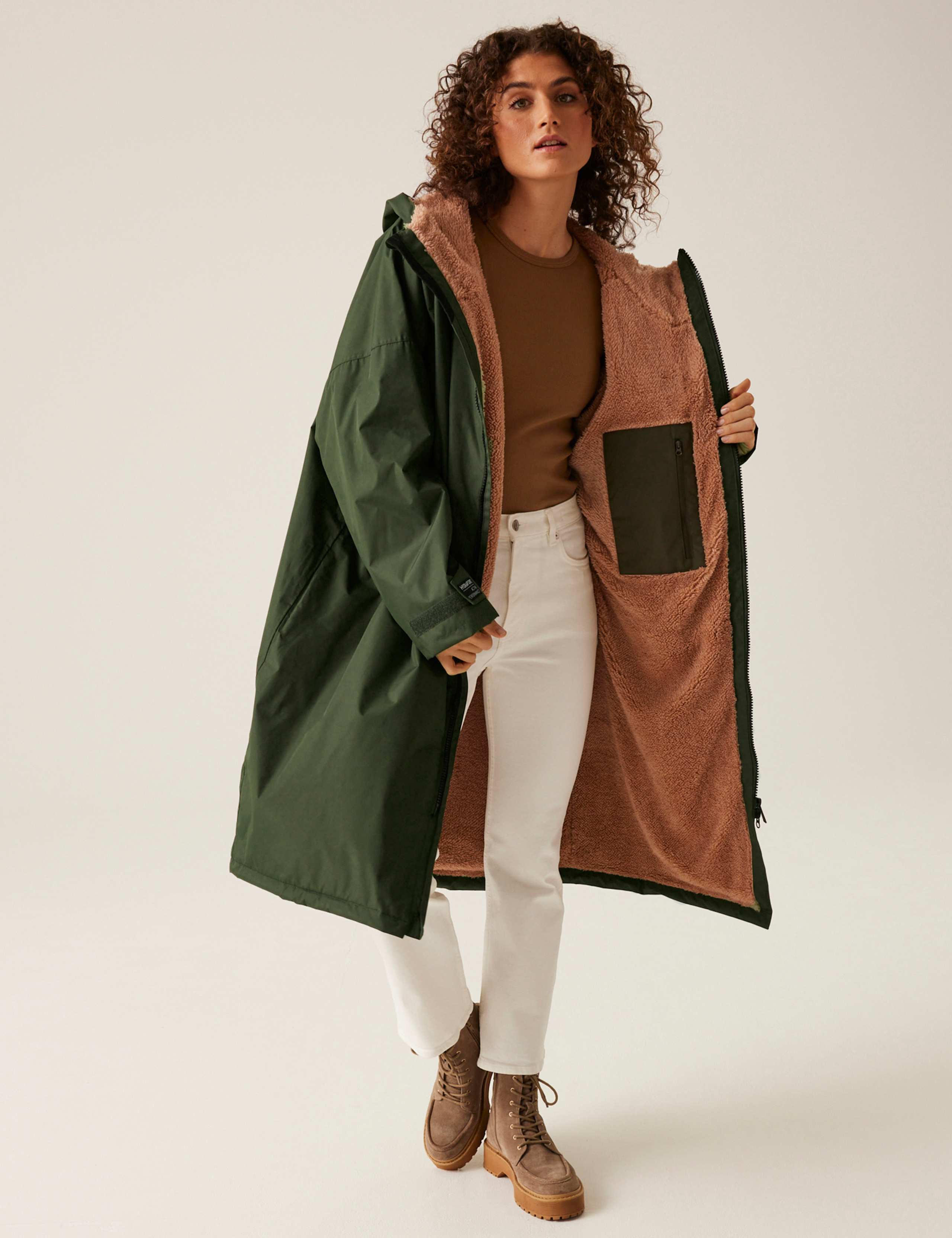 Waterproof Hooded Changing Robe 3 of 8
