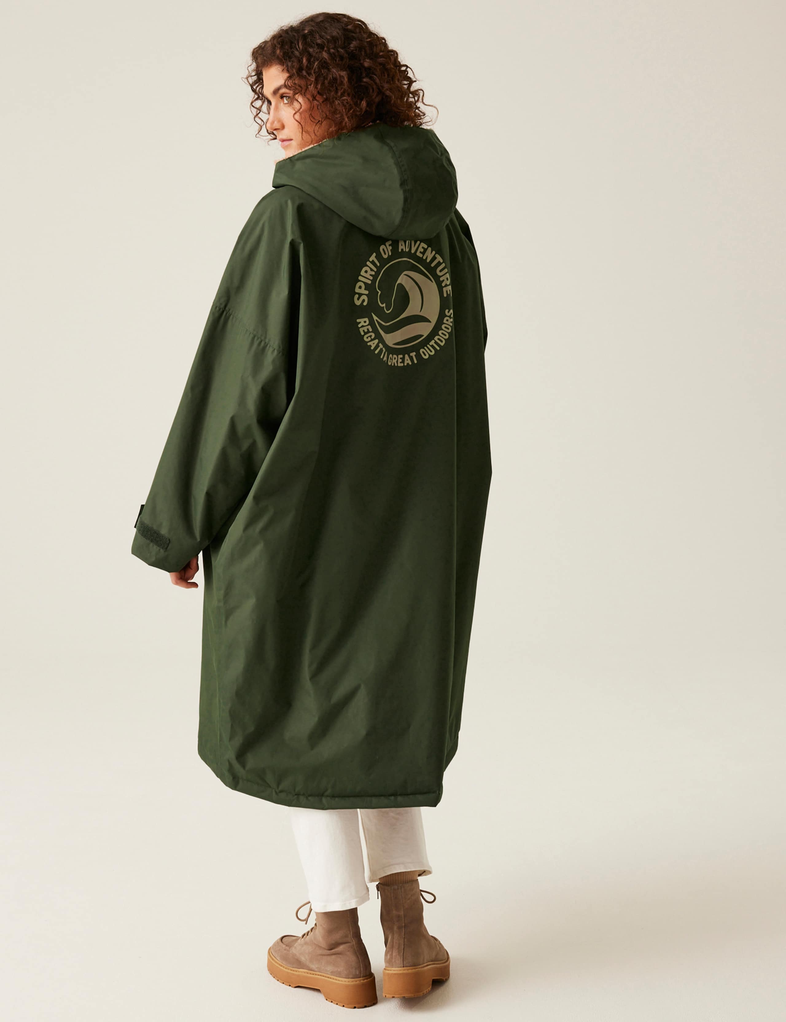 Waterproof Hooded Changing Robe 4 of 8