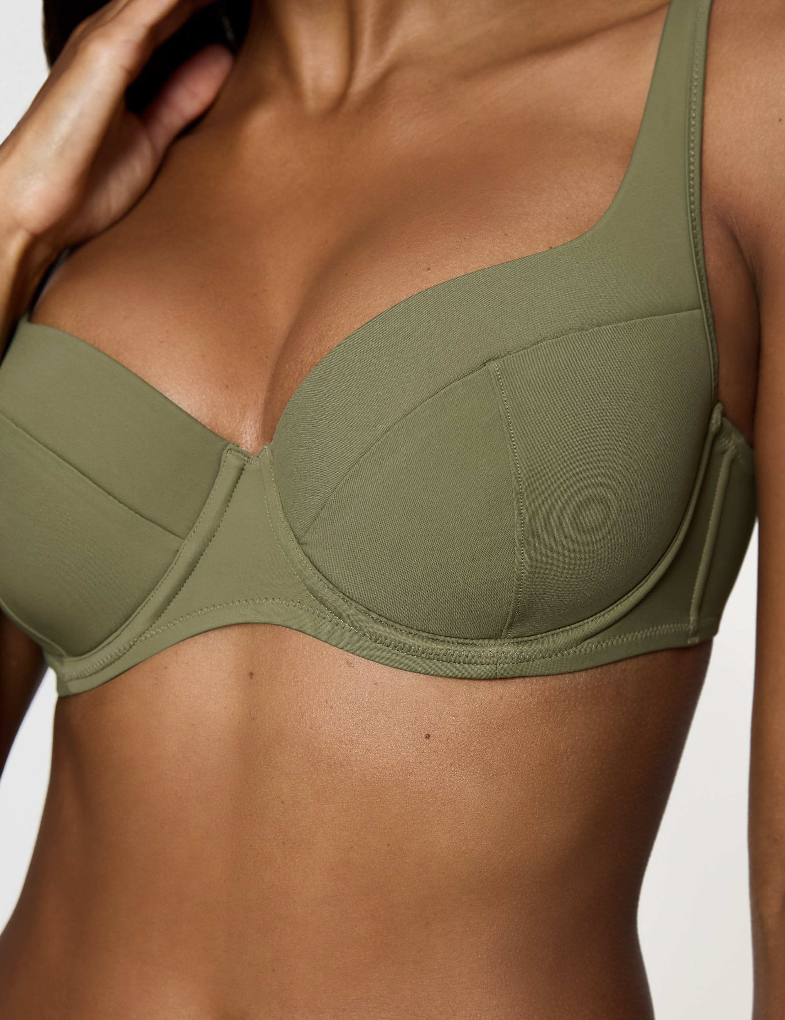 Summer Twist Wired Padded Bikini Top B-F 4 of 5