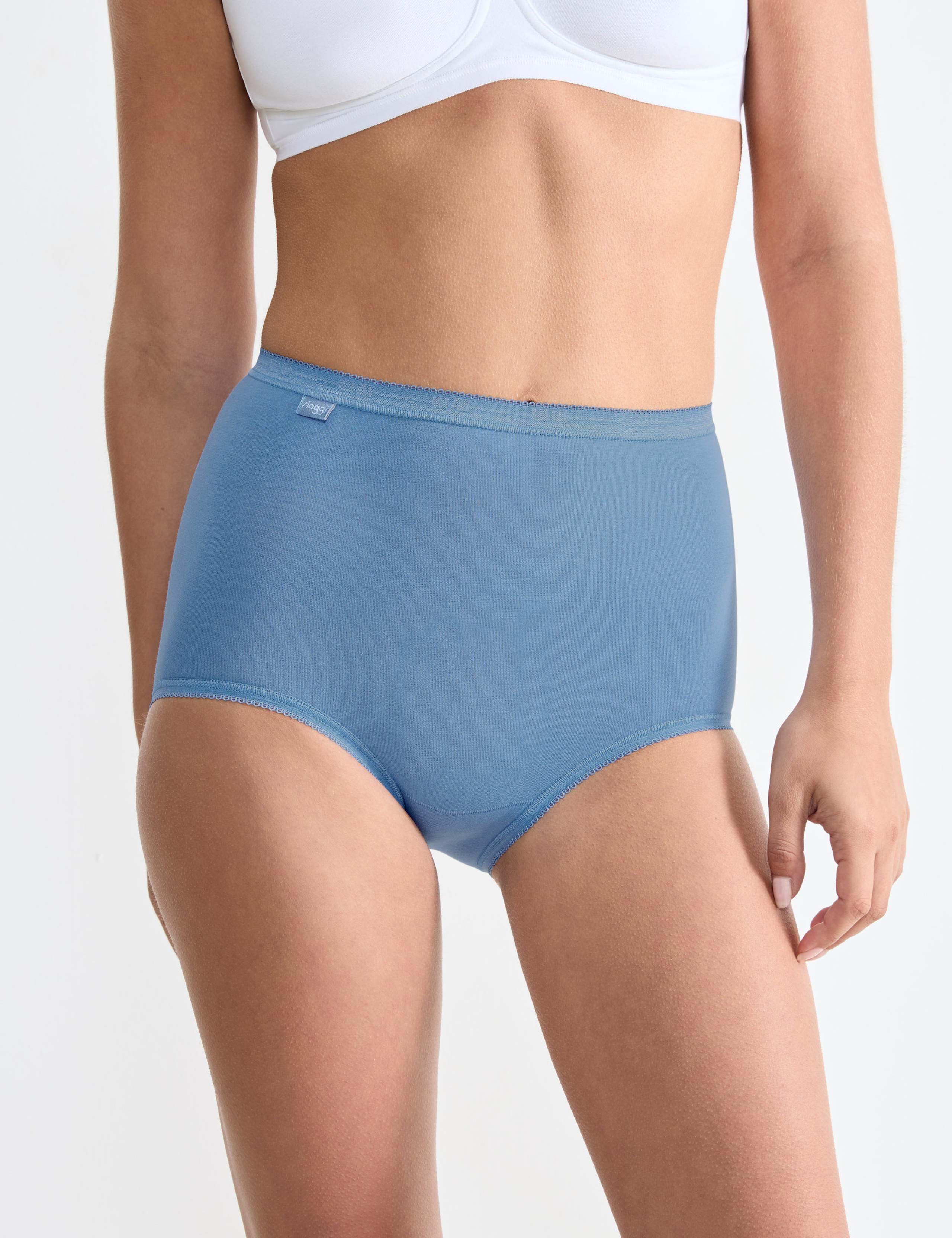 4pk Basic+ Cotton Rich Full Briefs 4 of 5