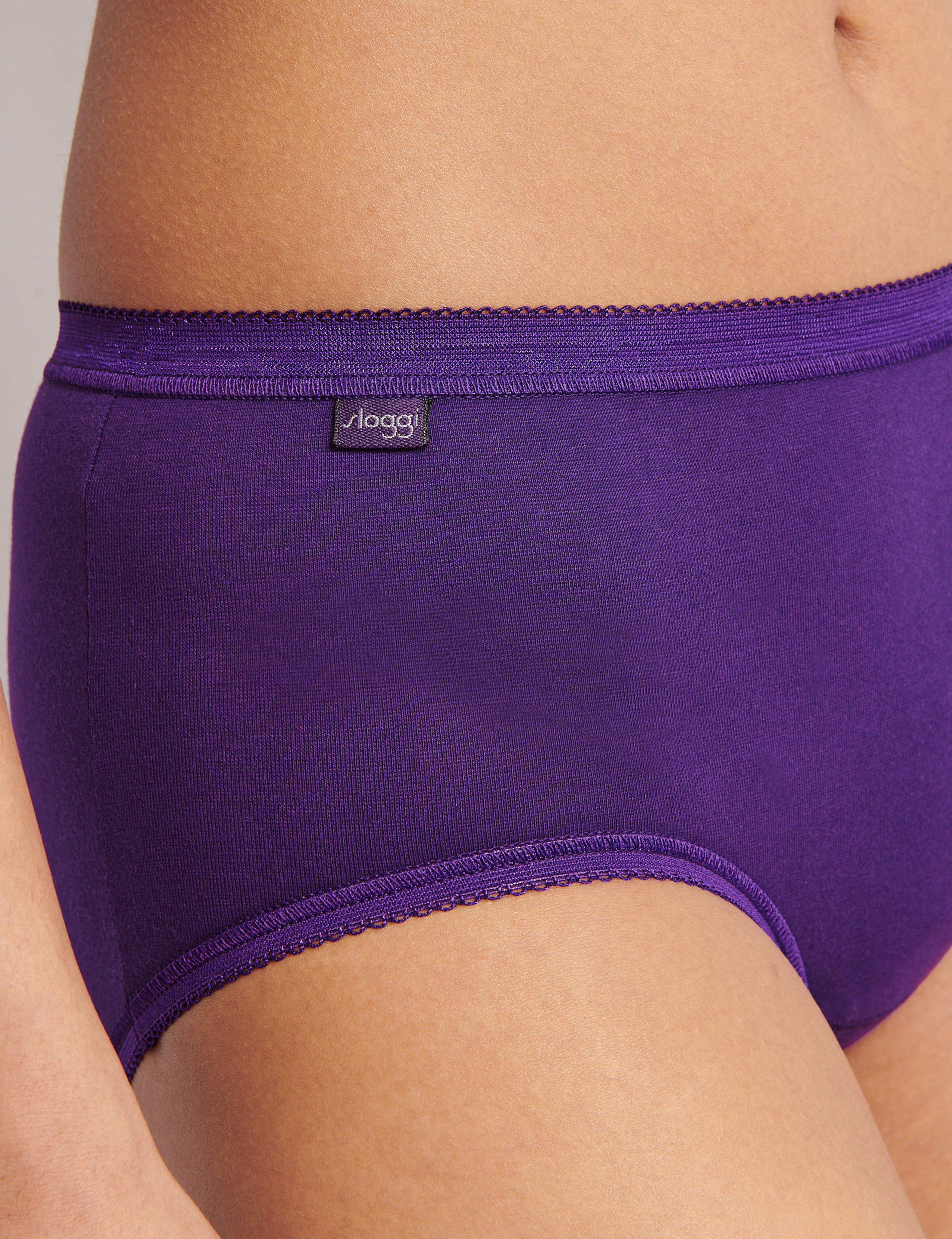 4pk Basic+ Midi Cotton Rich Knickers 5 of 6