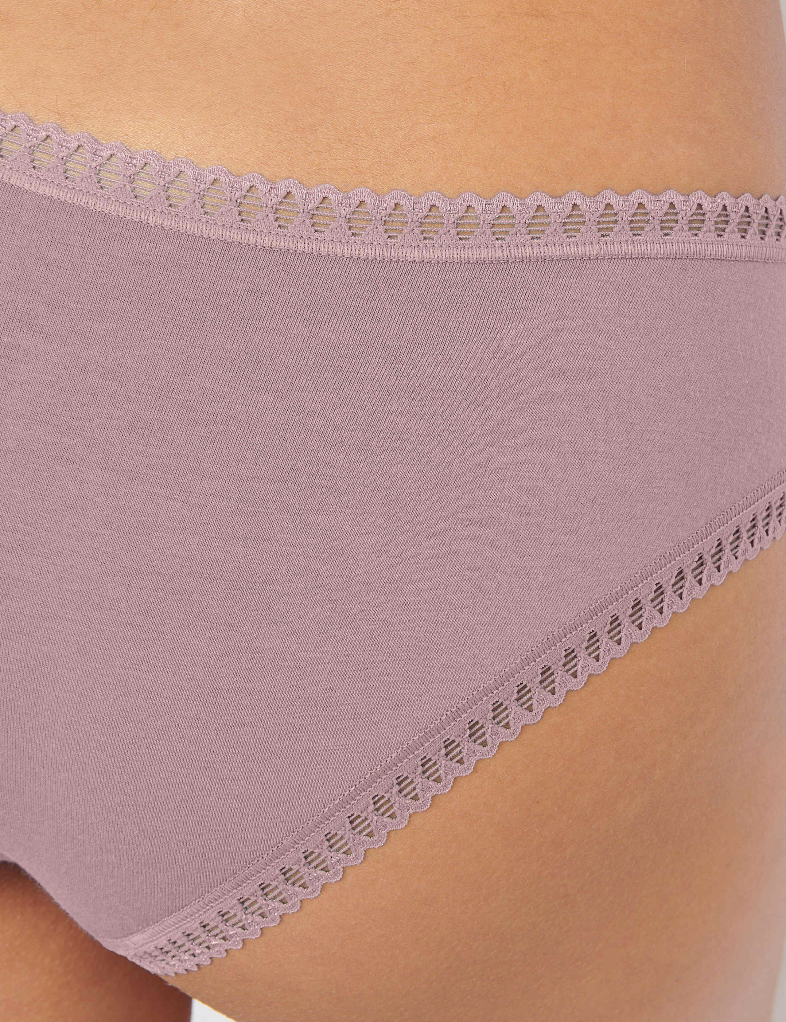 3pk Go Crush Cotton Rich Hipster Knickers 5 of 6