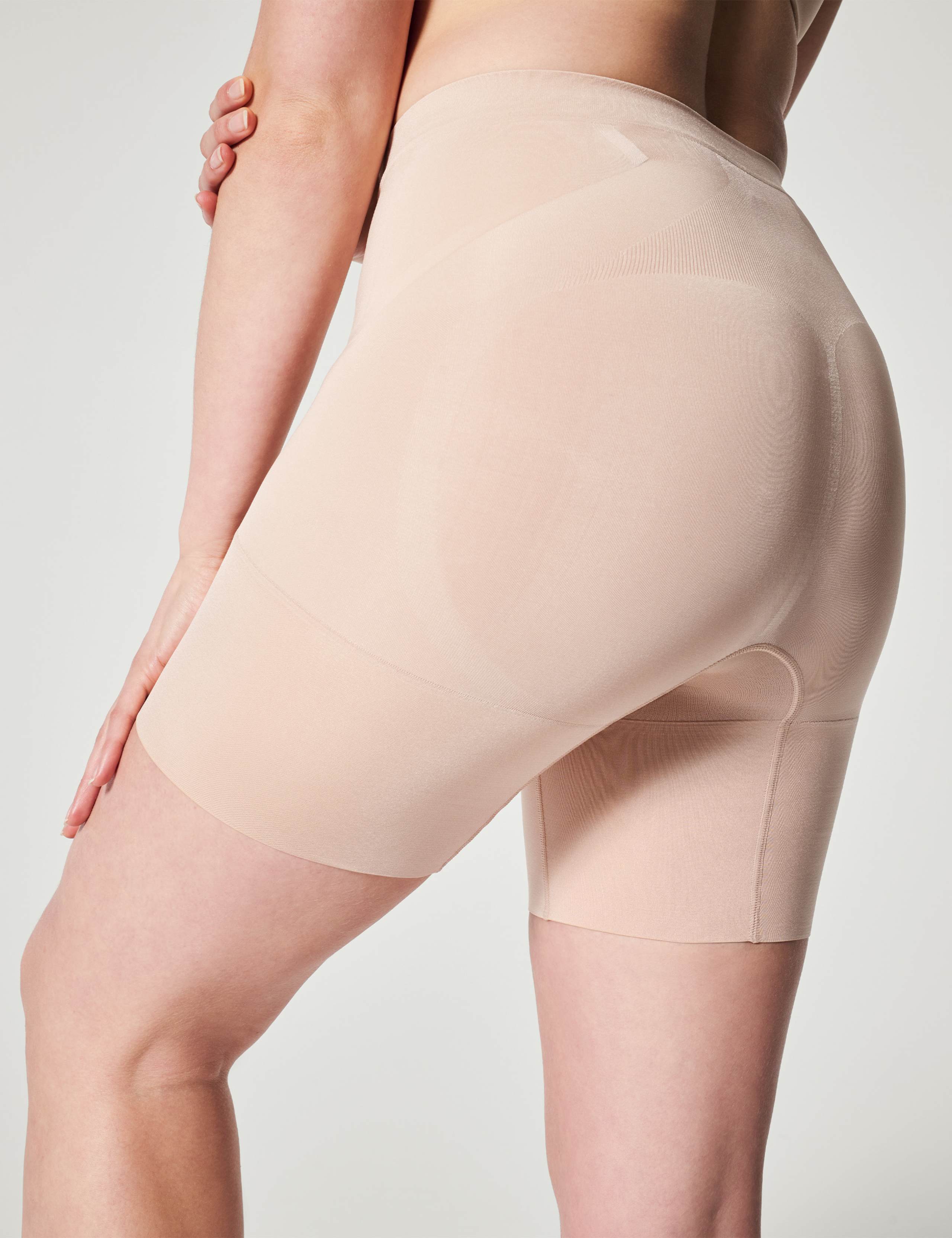 SPANXsculpt™ OnCore Mid-Thigh Short 5 of 5