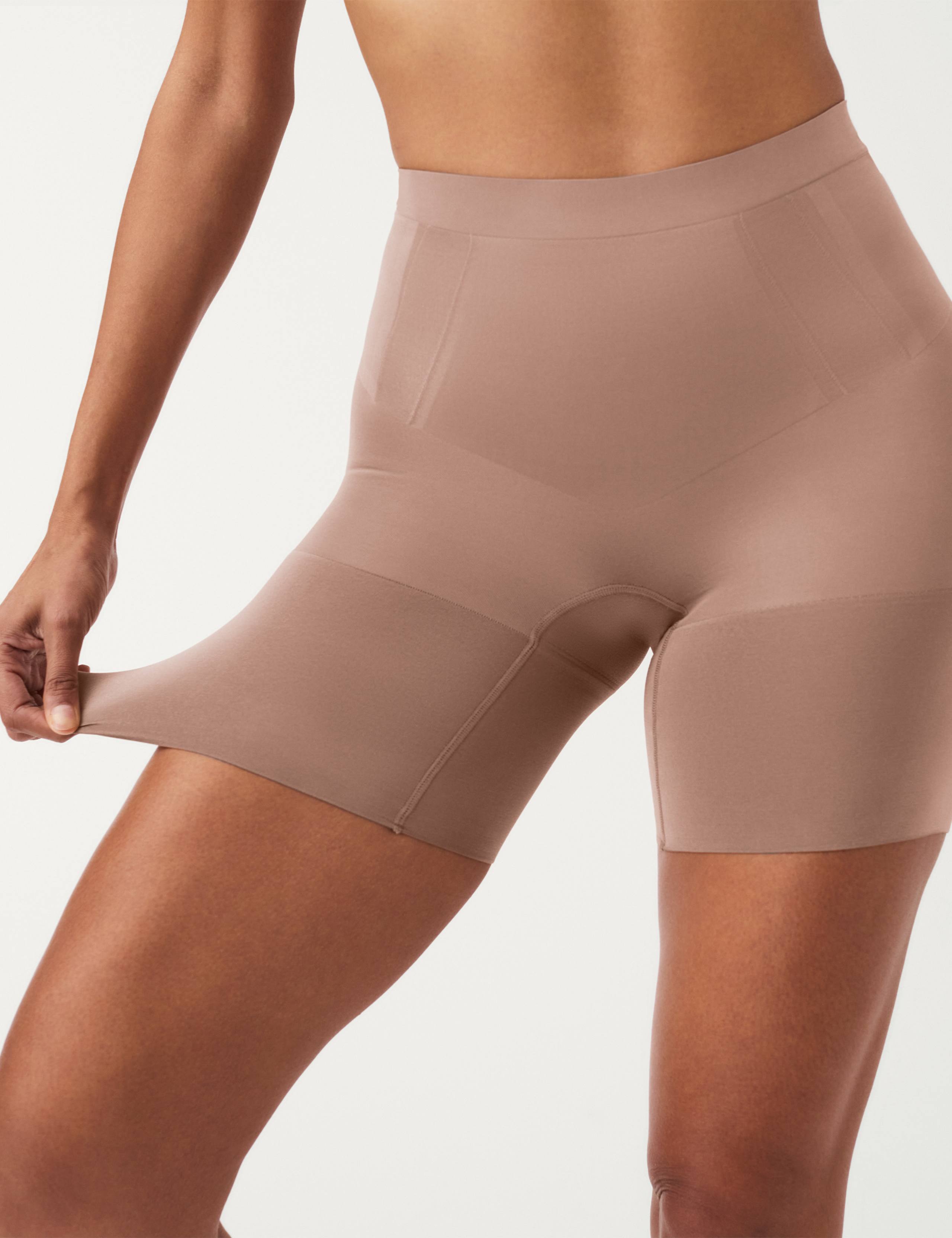 Oncore Firm Control Mid-Thigh Shorts 4 of 4