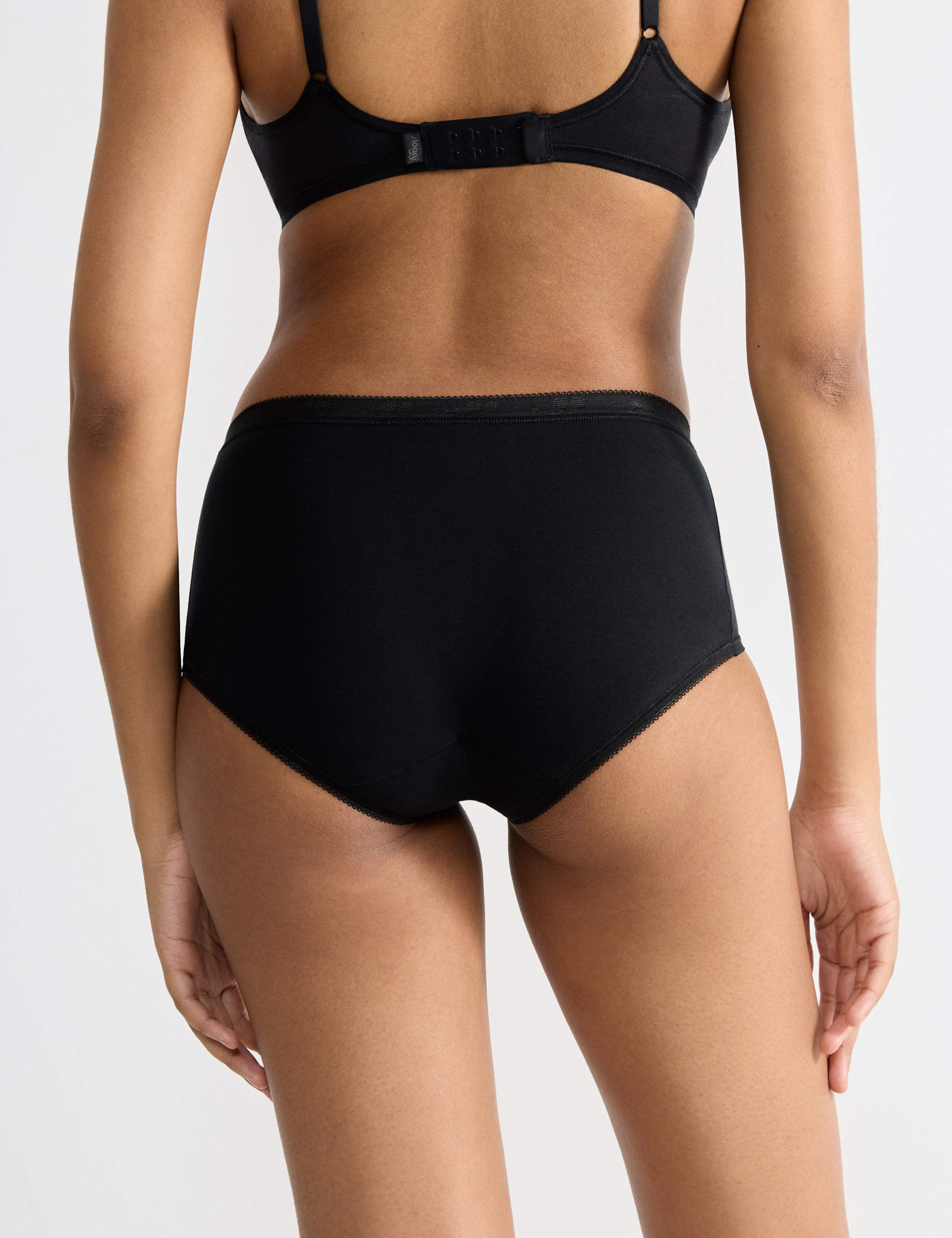 4pk Basic+ Cotton Rich Full Briefs 4 of 6