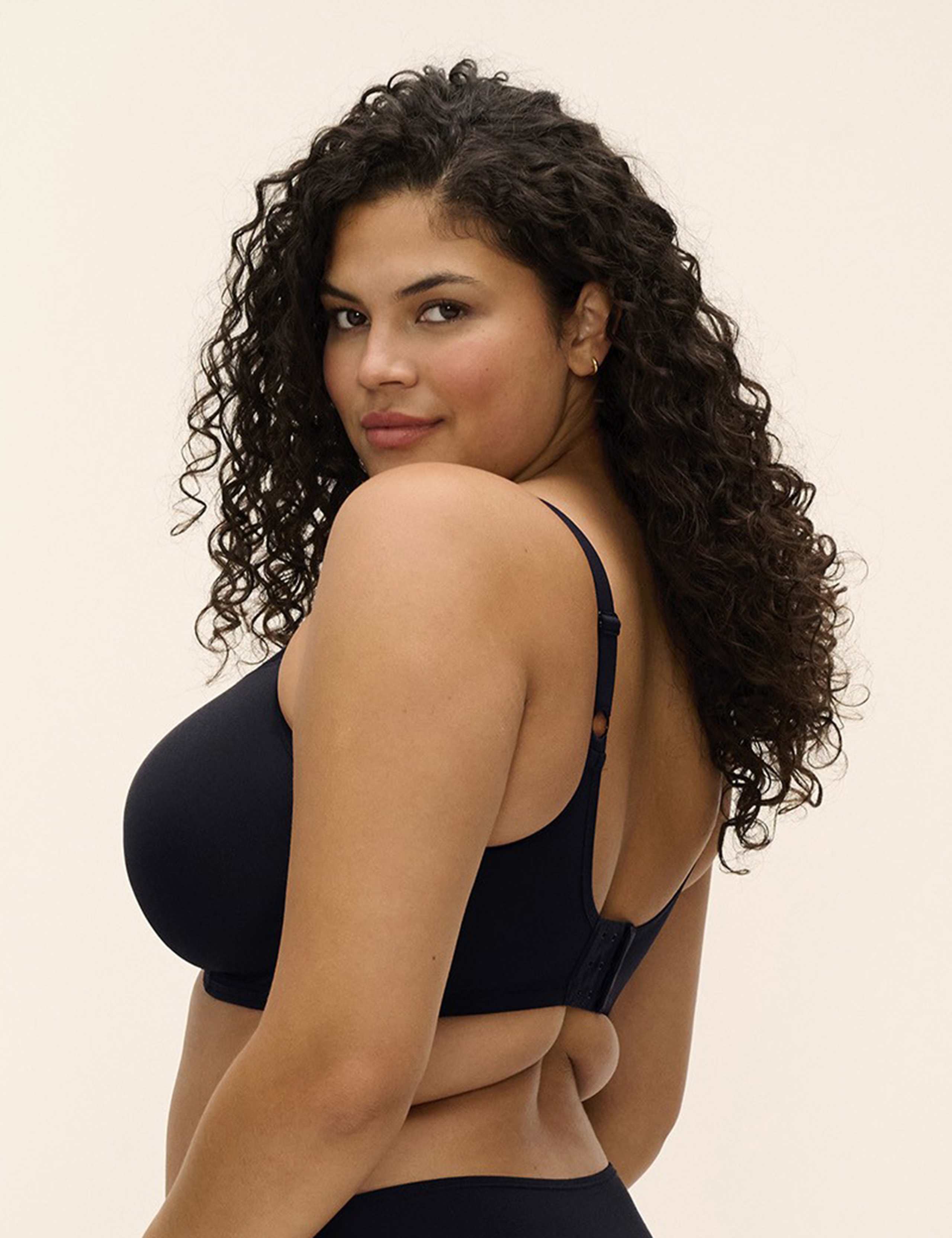 Smooth Moulded Wired T-Shirt Bra DD-HH 4 of 5