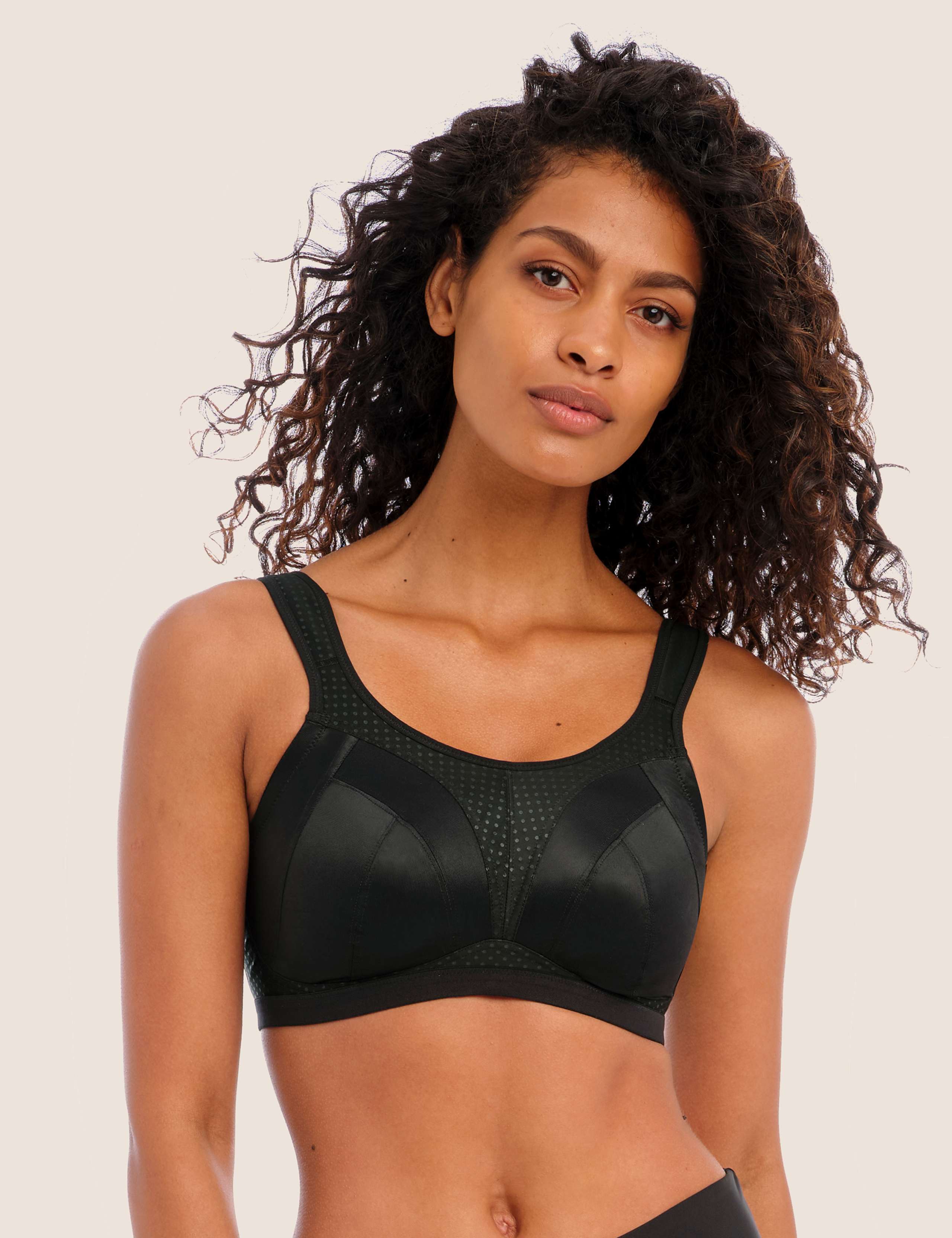 Dynamic Non Wired Sports Bra C-J 1 of 6