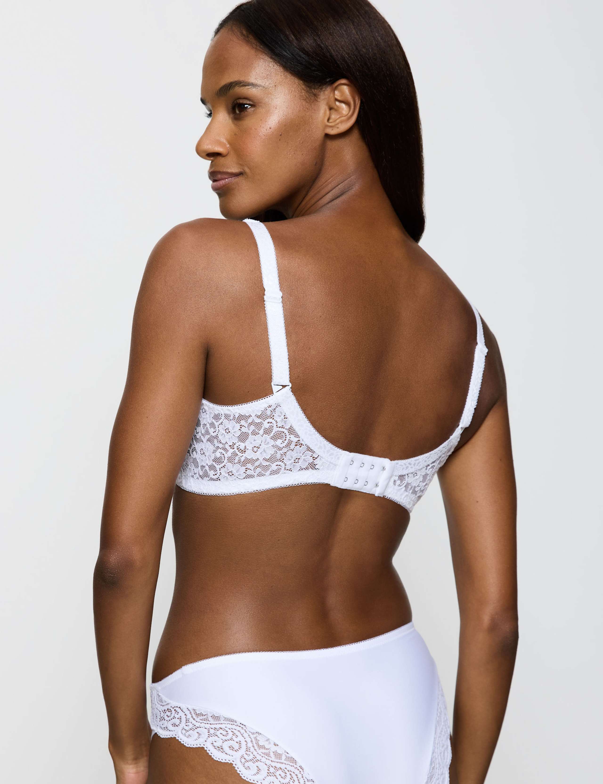 Amourette Lace Non Wired T-Shirt Bra B-E 4 of 5