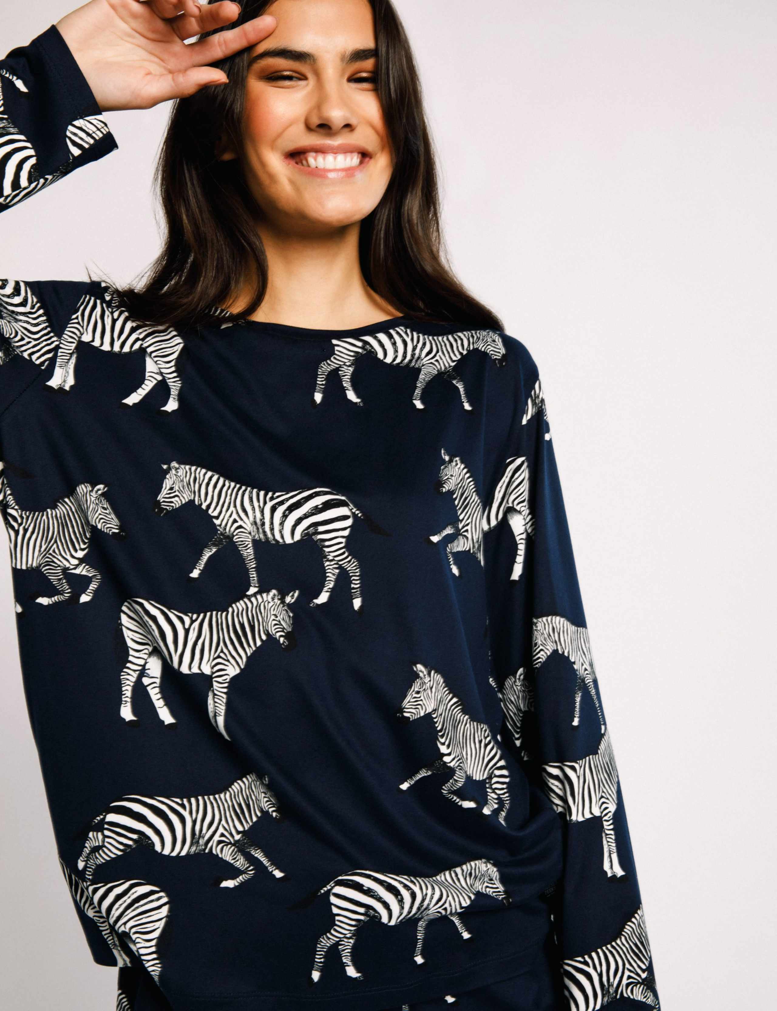 Zebra Print Crew Neck Pyjama Set 4 of 5