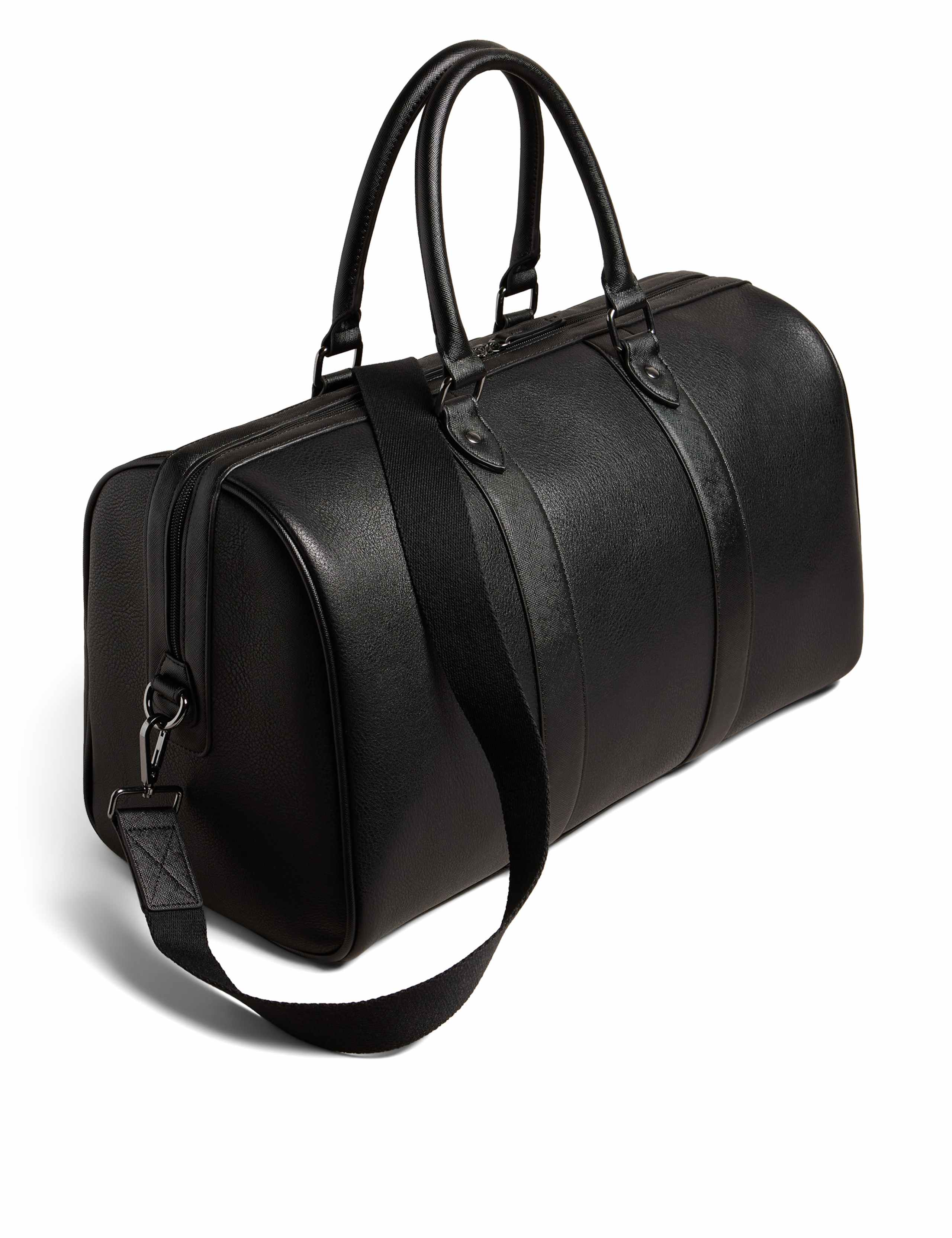 Textured Weekend Bag 2 of 5